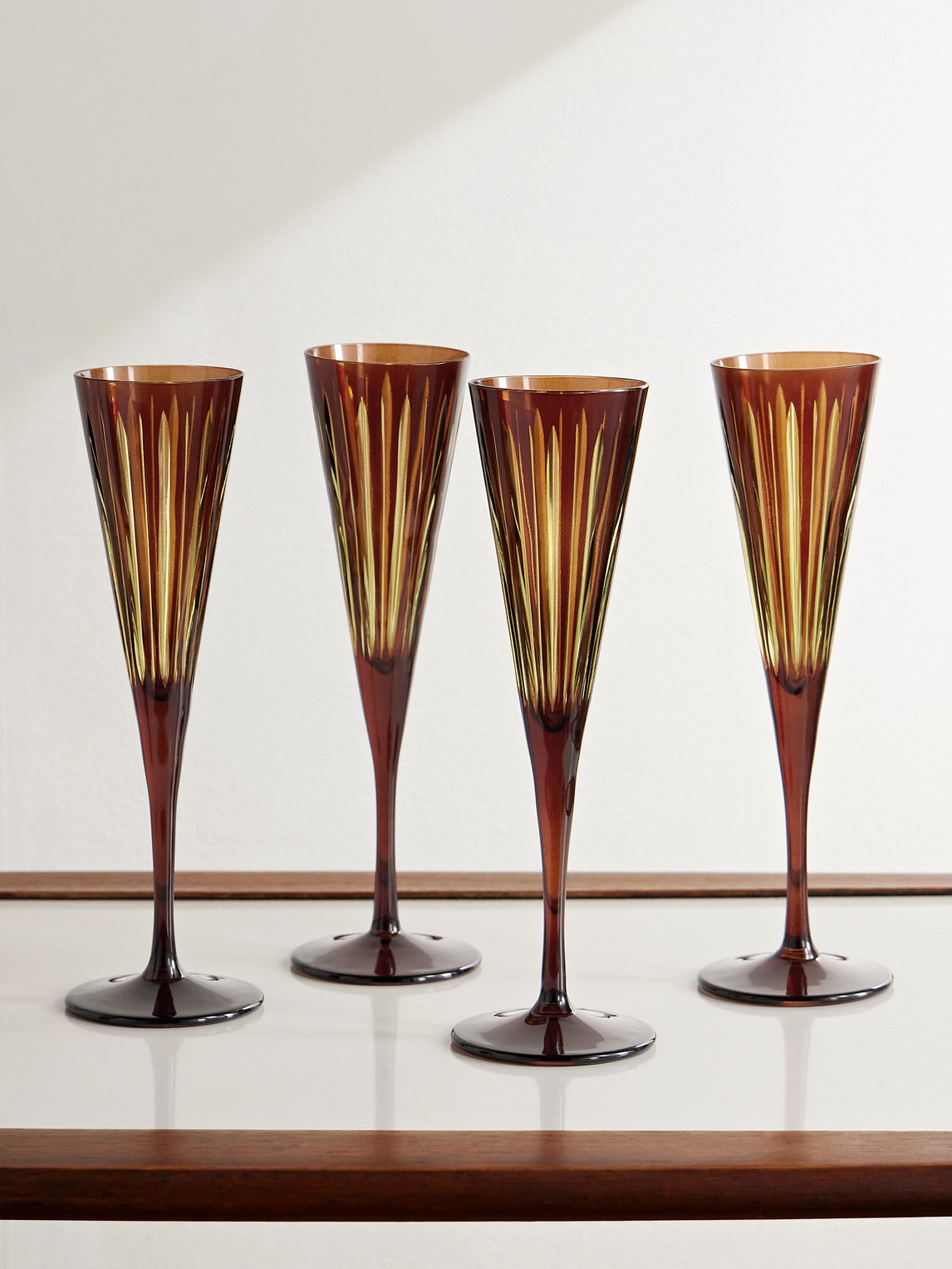 L'objet Prism Set Of Four Champagne Flutes In Brown
