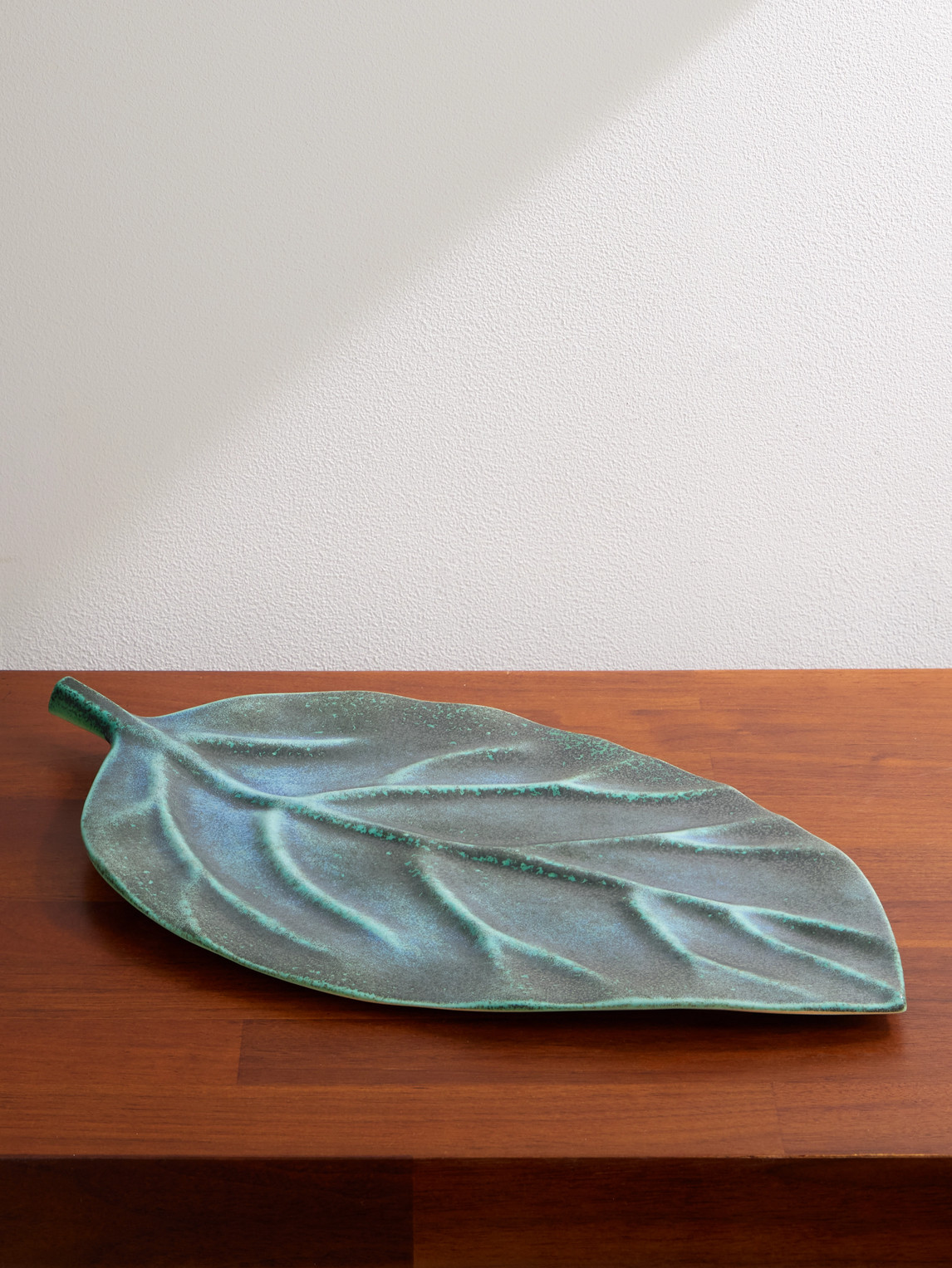 L'objet Cenote Leaf Large Porcelain Platter In Blue