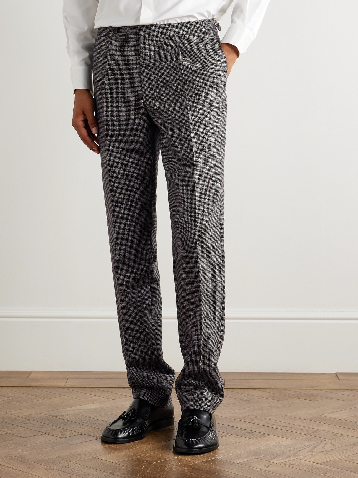 De Petrillo Slim-fit Pleated Houndstooth Virgin Wool Trousers In Gray