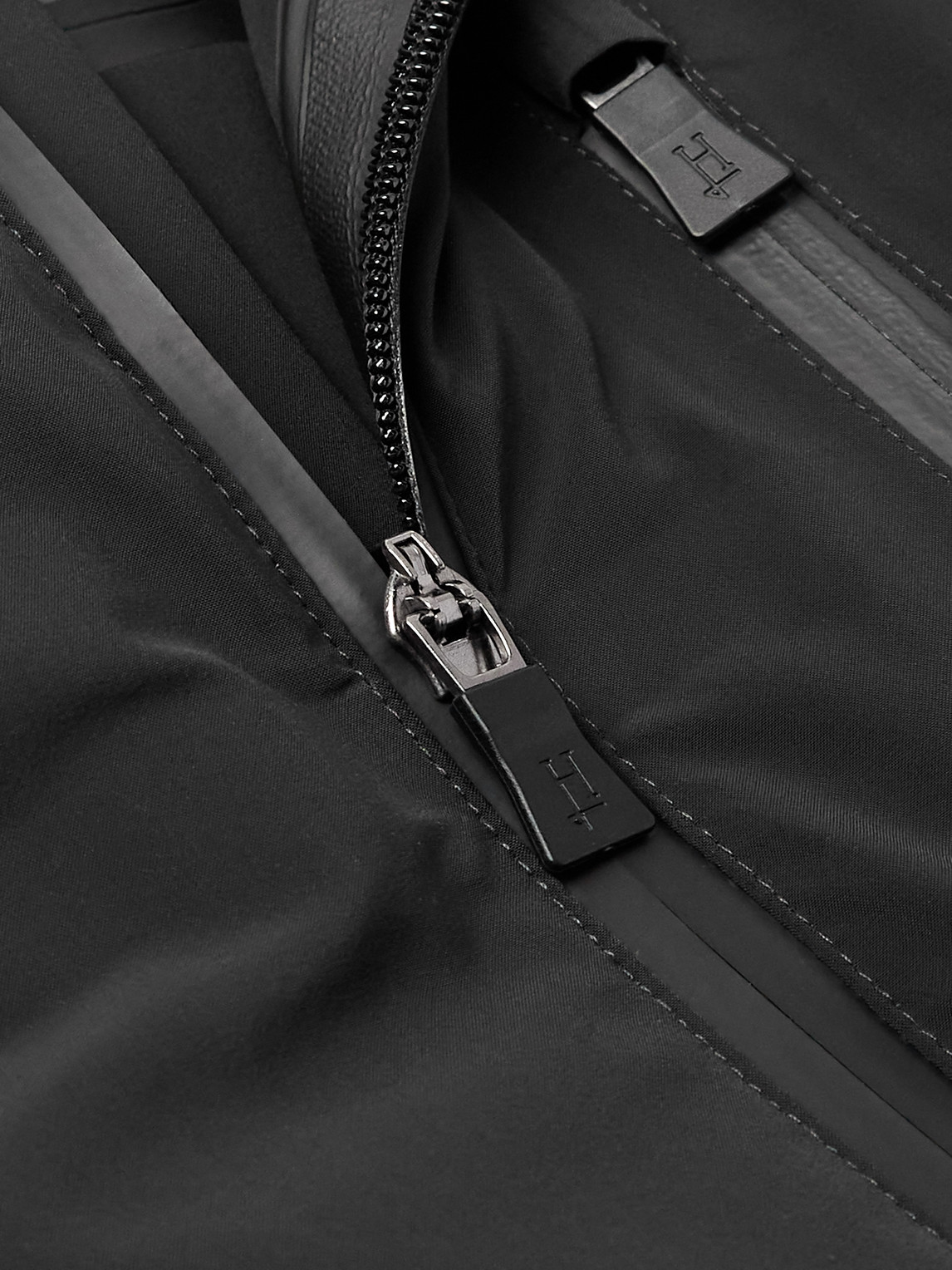 Herno Quilted Shell Down Gilet In Black
