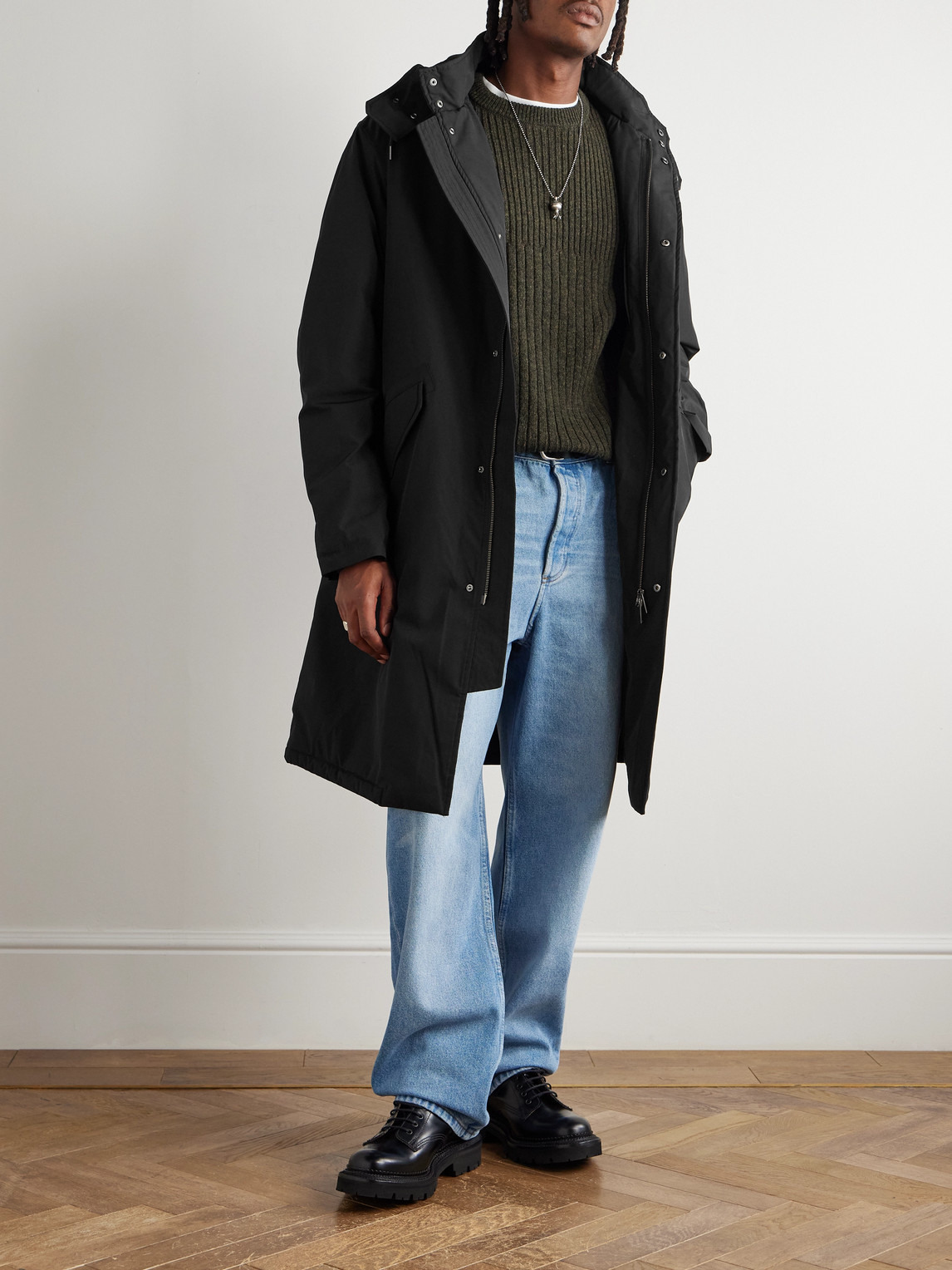 Apc Anatole Stretch-shell Hooded Parka In Black