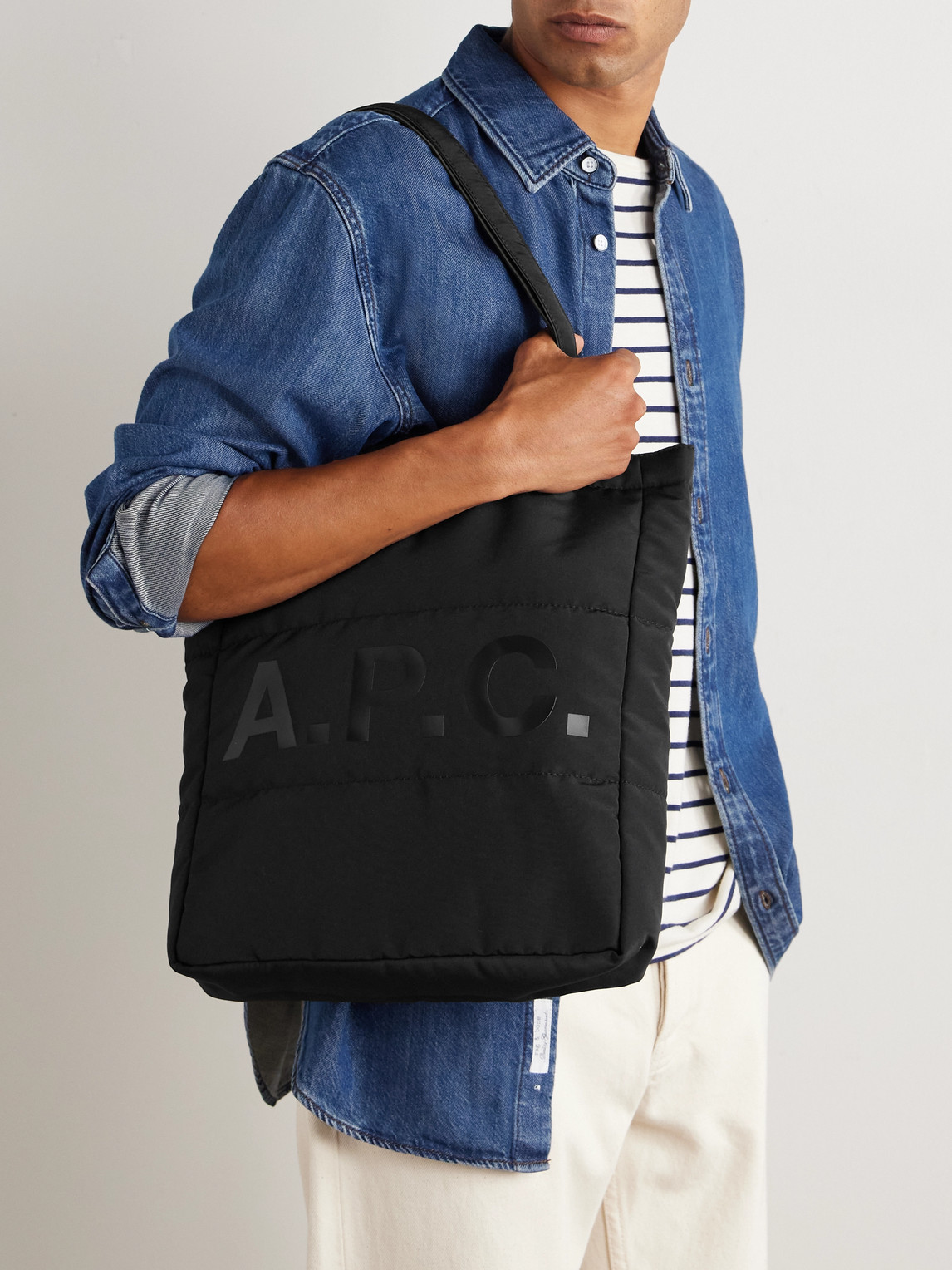 Apc Logo-print Reversible Quilted Crepe Tote Bag In Black