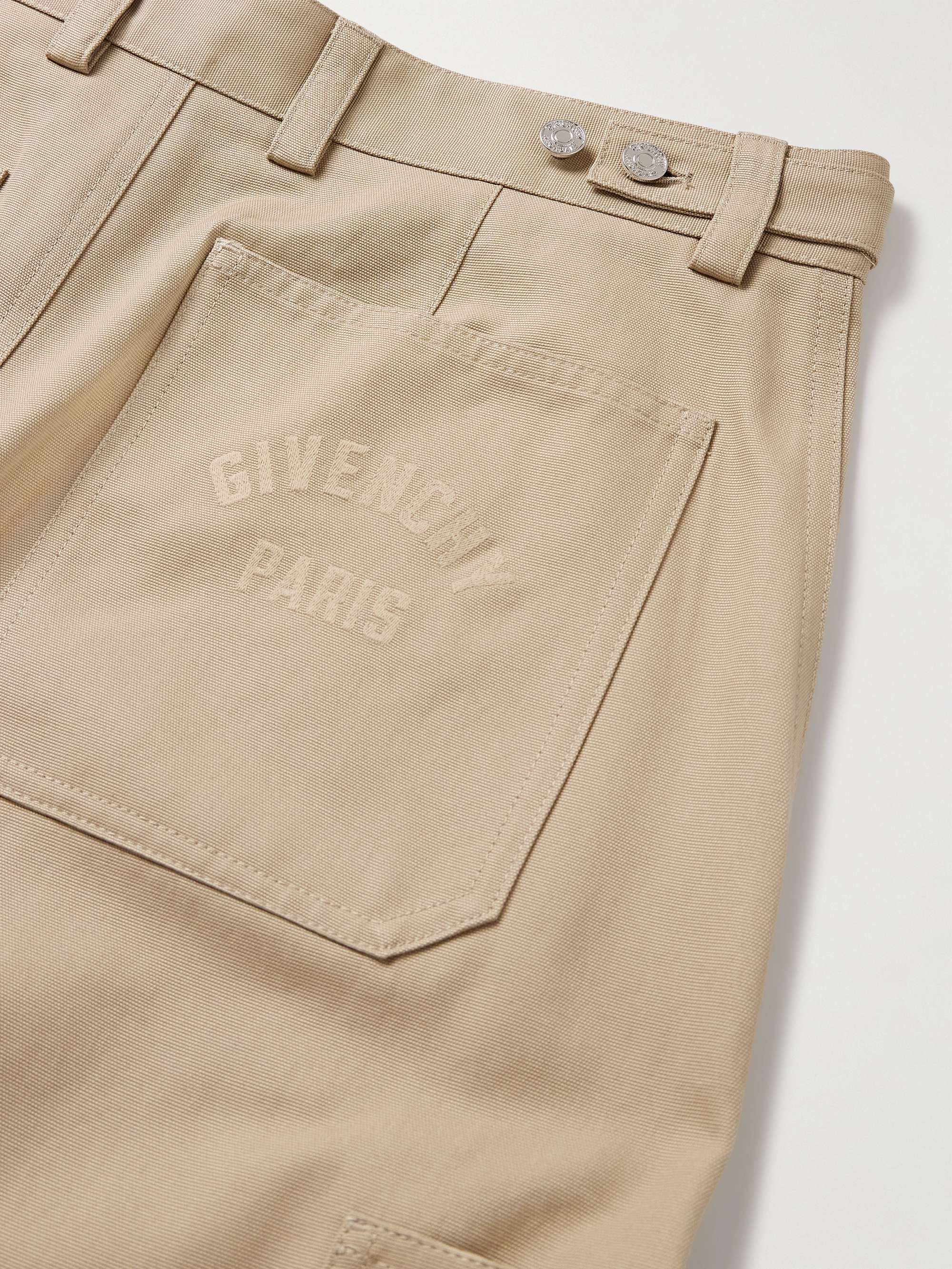 GIVENCHY 