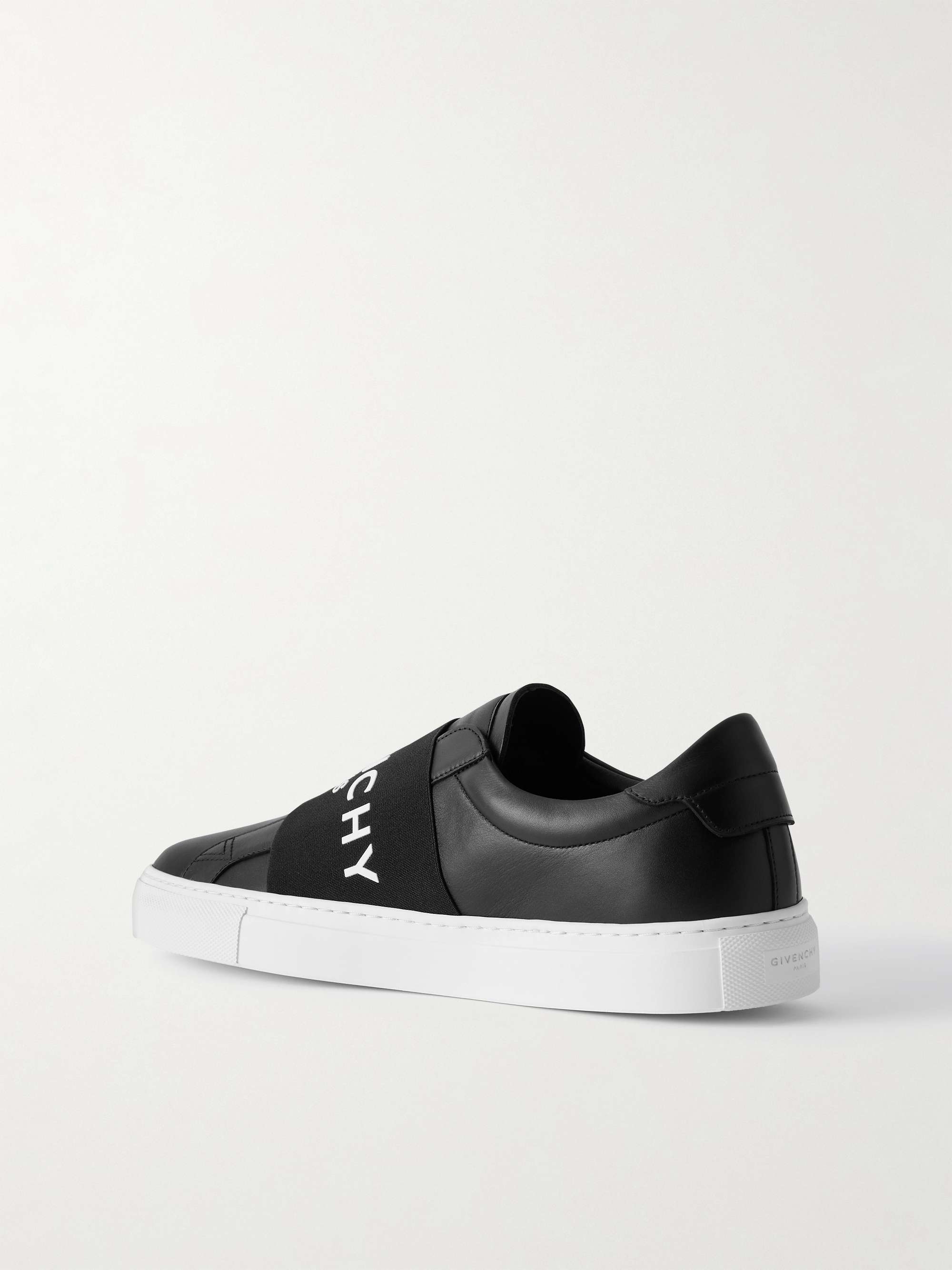 GIVENCHY 