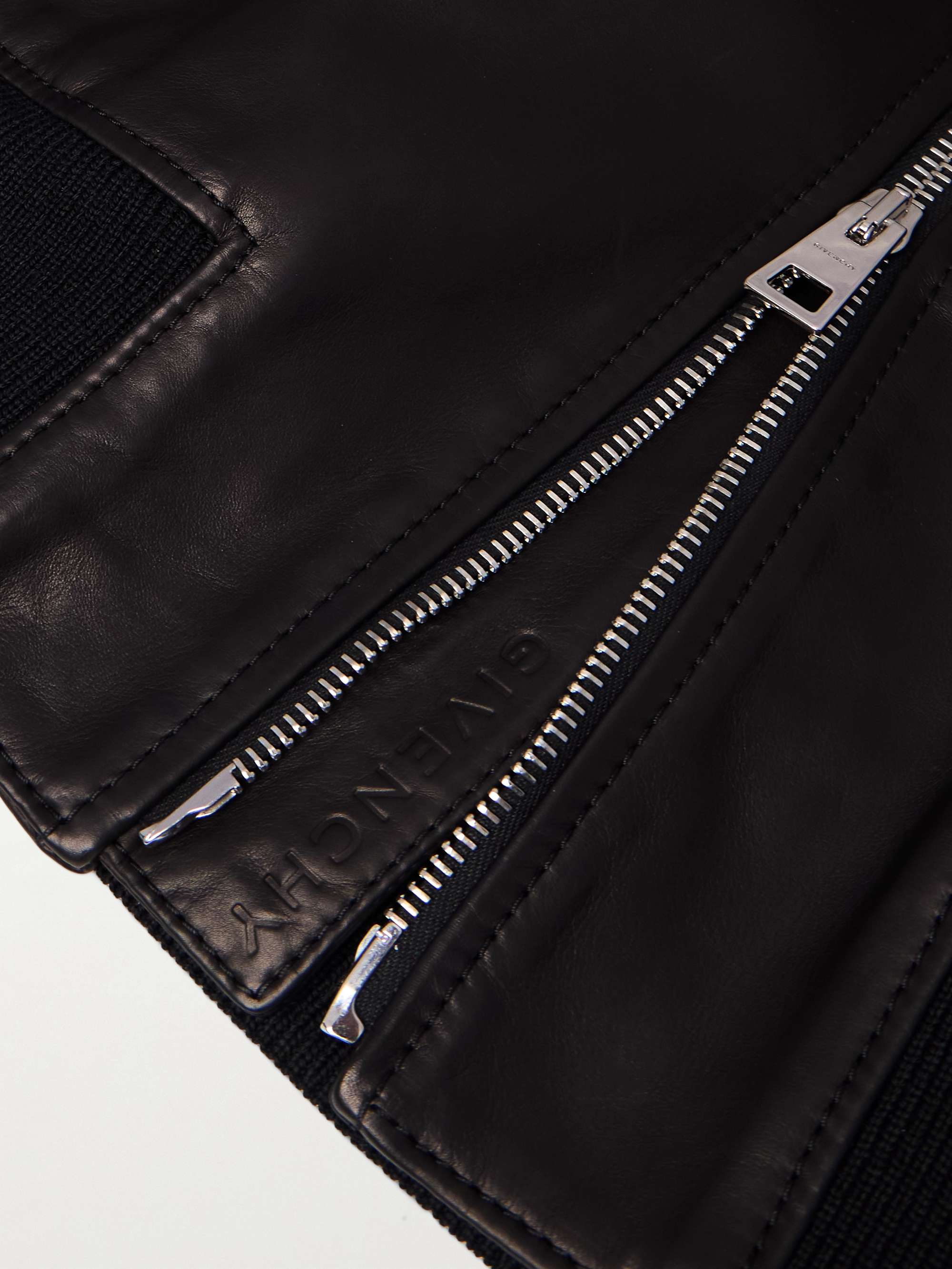 GIVENCHY 