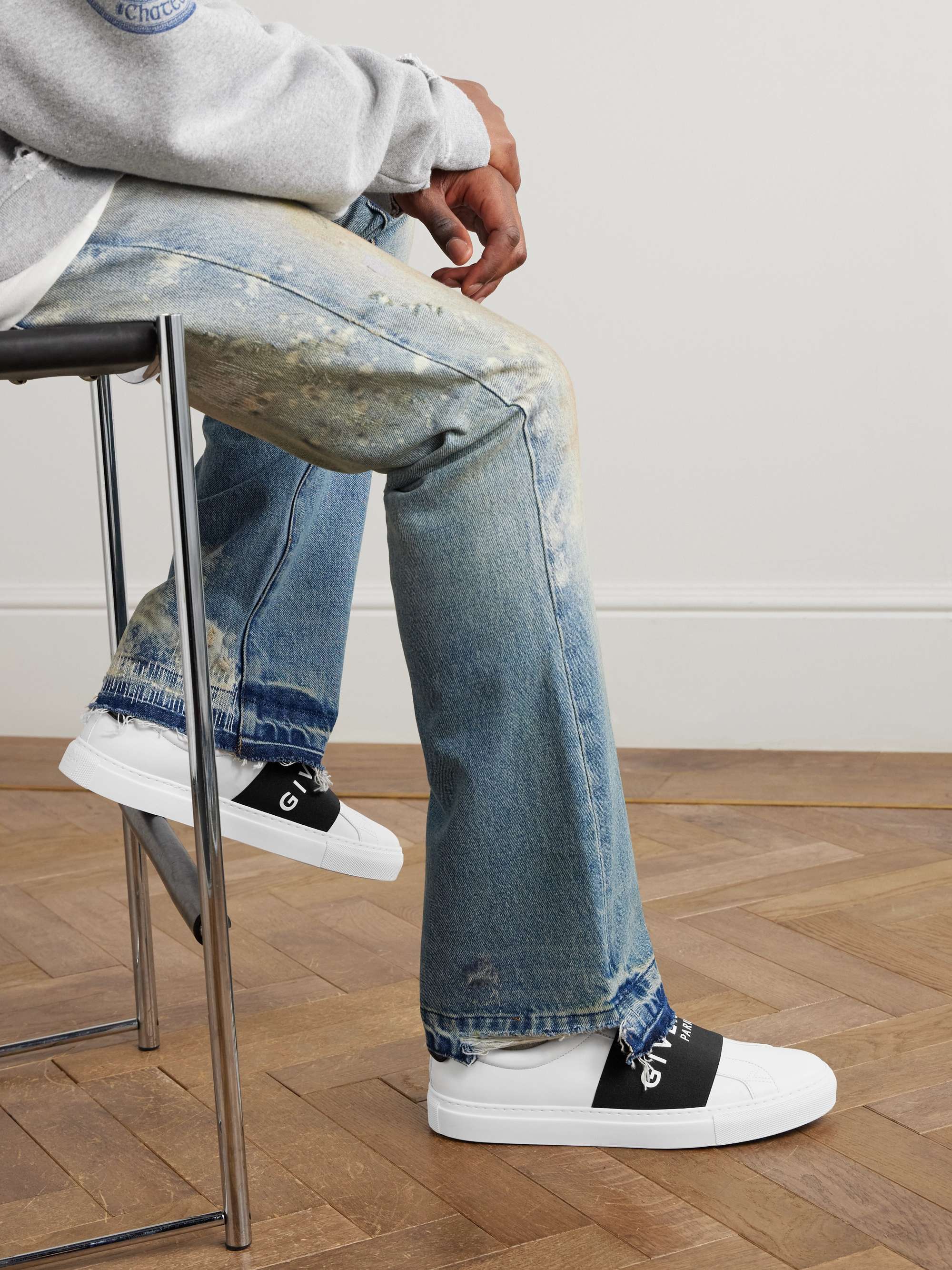 GIVENCHY 