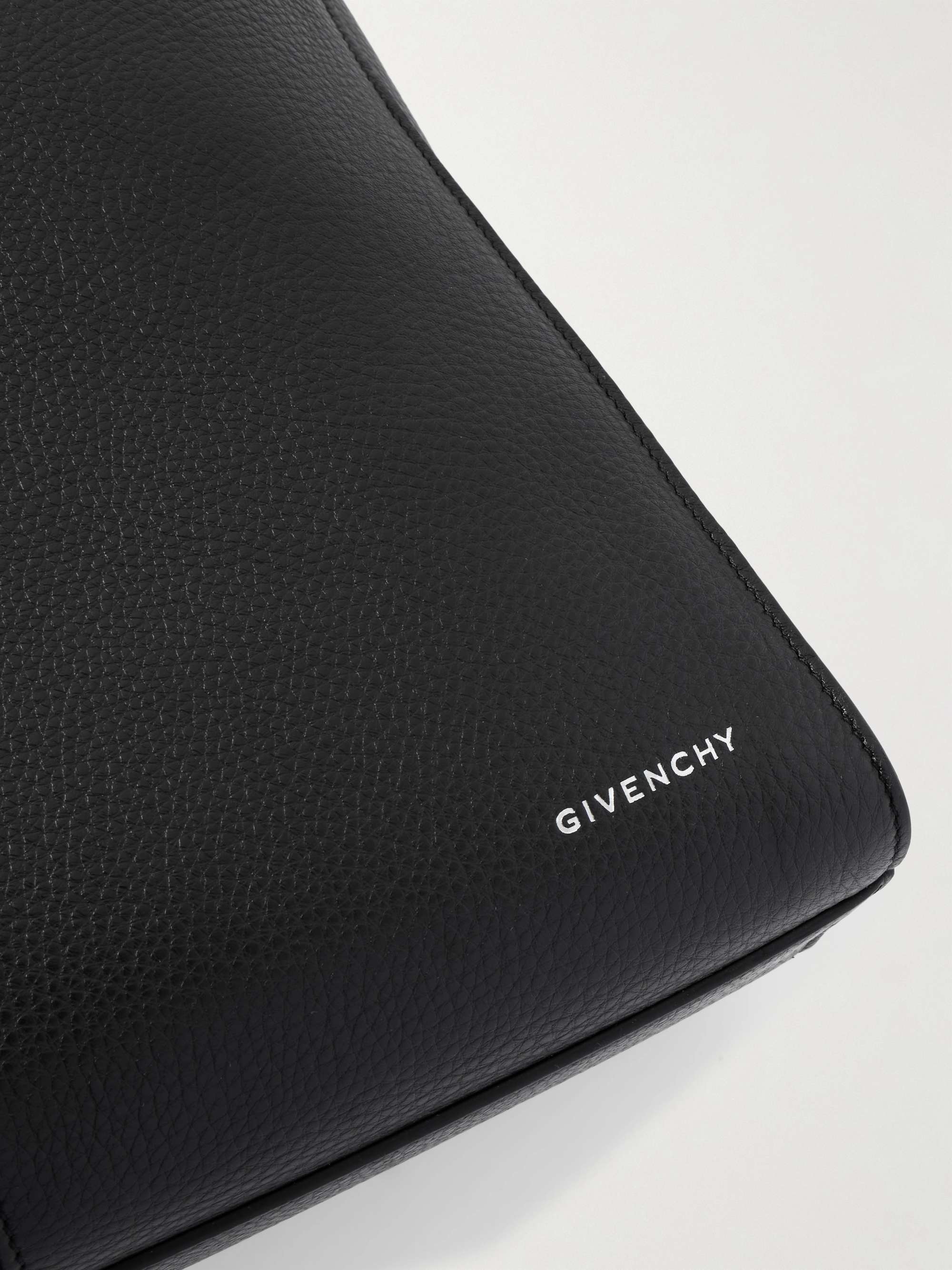 GIVENCHY 