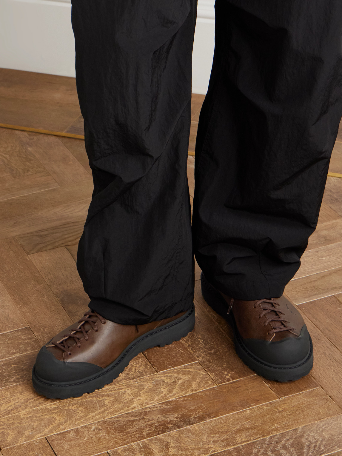Ampezzo Low Rubber-Trimmed Full-Grain Leather Boots — 2