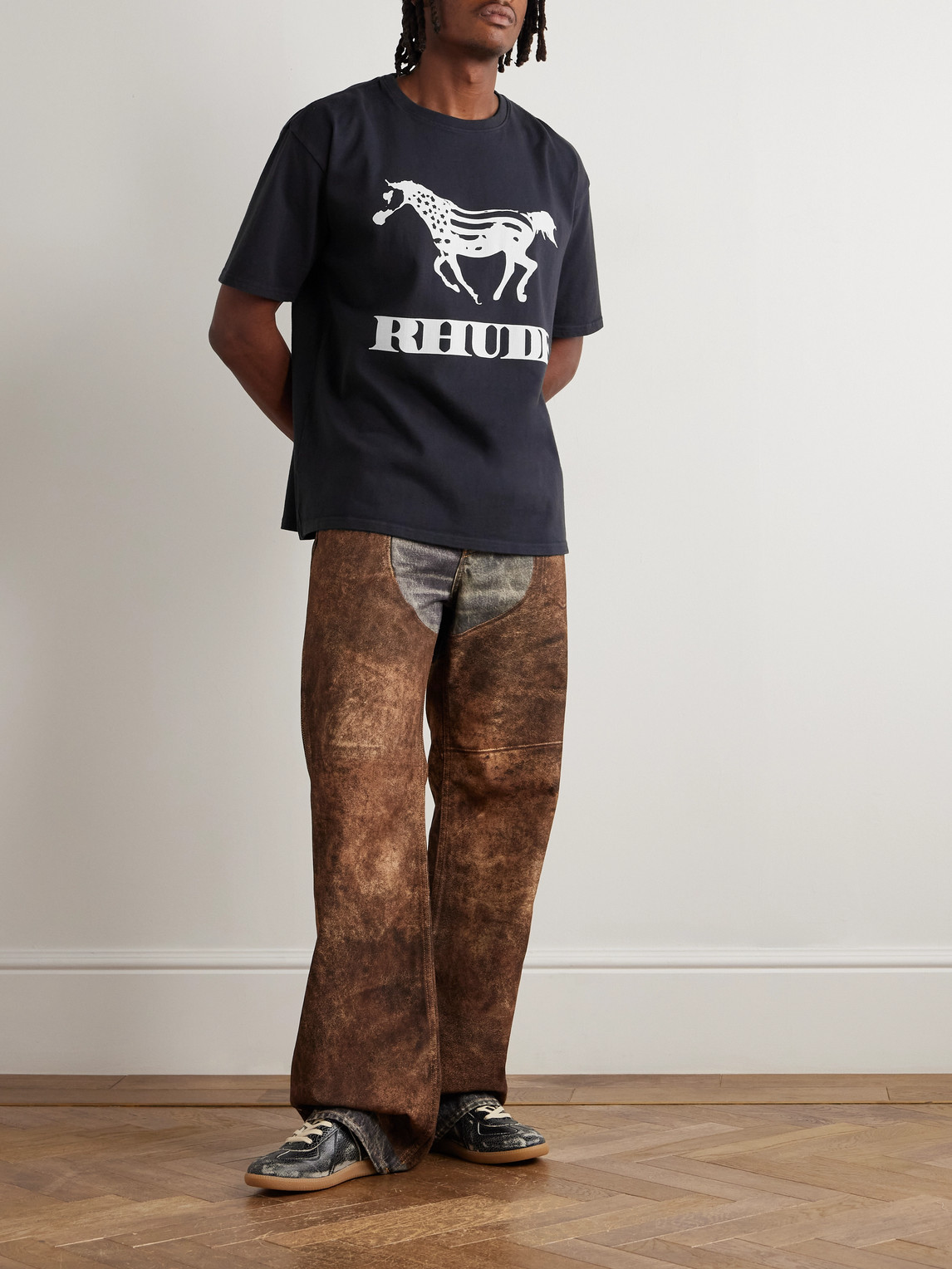 Rhude Crew Neck Short Sleeve Graphic Print T-shirt In Black