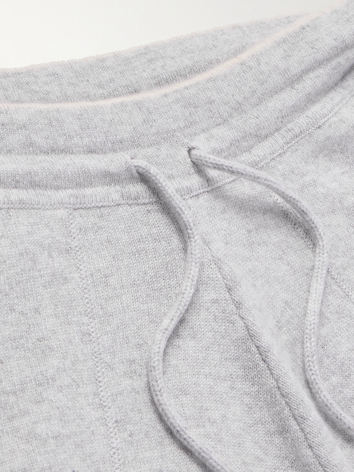 Eleventy Tapered Cashmere Sweatpants In Gray