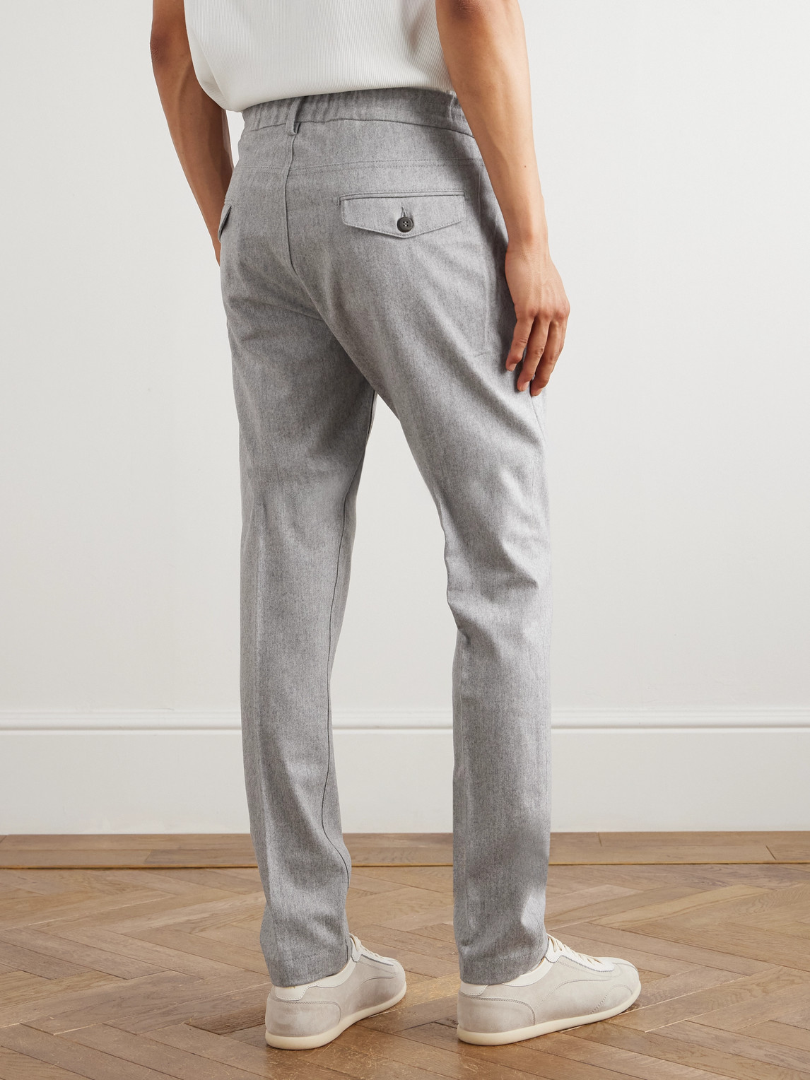 Eleventy Slim-fit Straight-leg Pleated Stretch Wool And Cashmere-blend Drawstring Trousers In Gray