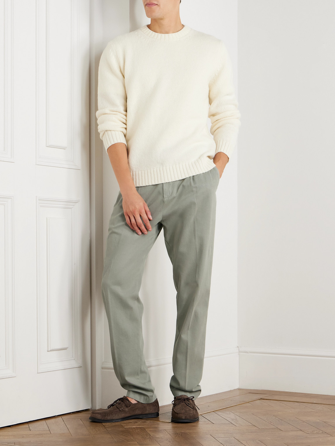 Eleventy Tapered Pleated Stretch Cotton And Lyocell-blend Twill Trousers In Gray