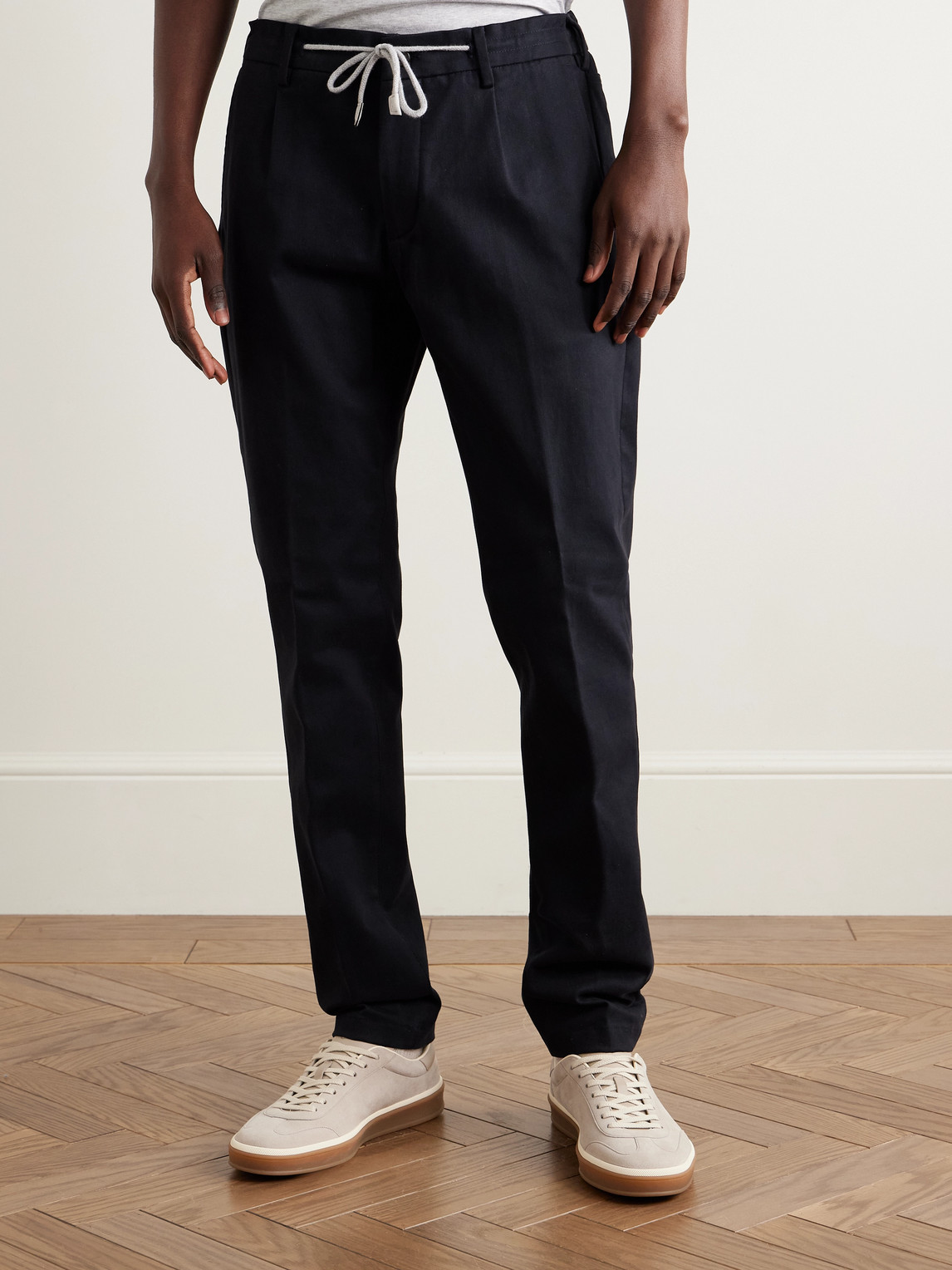 Eleventy Slim-fit Pleated Cotton-blend Twill Trousers In Black