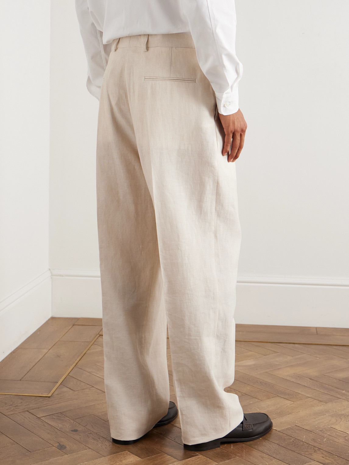 Umit Benan Johnny Straight-leg Pleated Linen And Wool-blend Suit Trousers In White