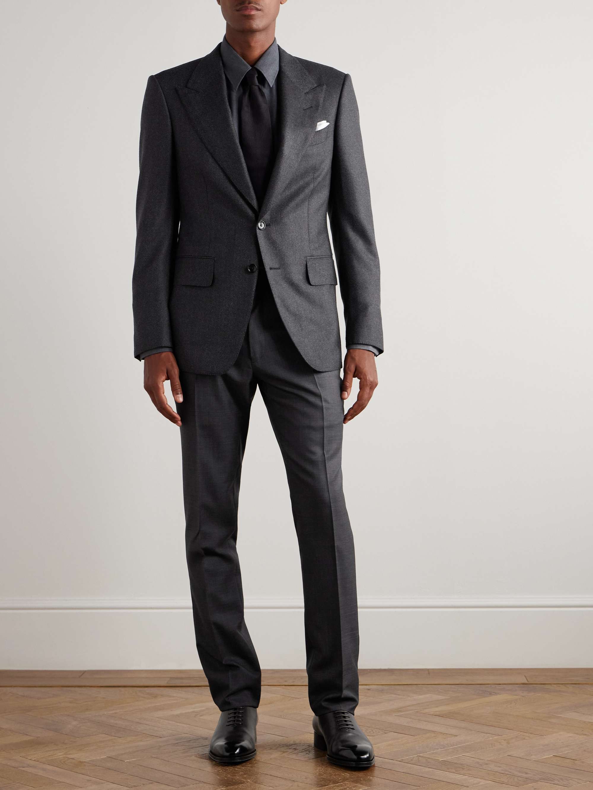 TOM FORD 