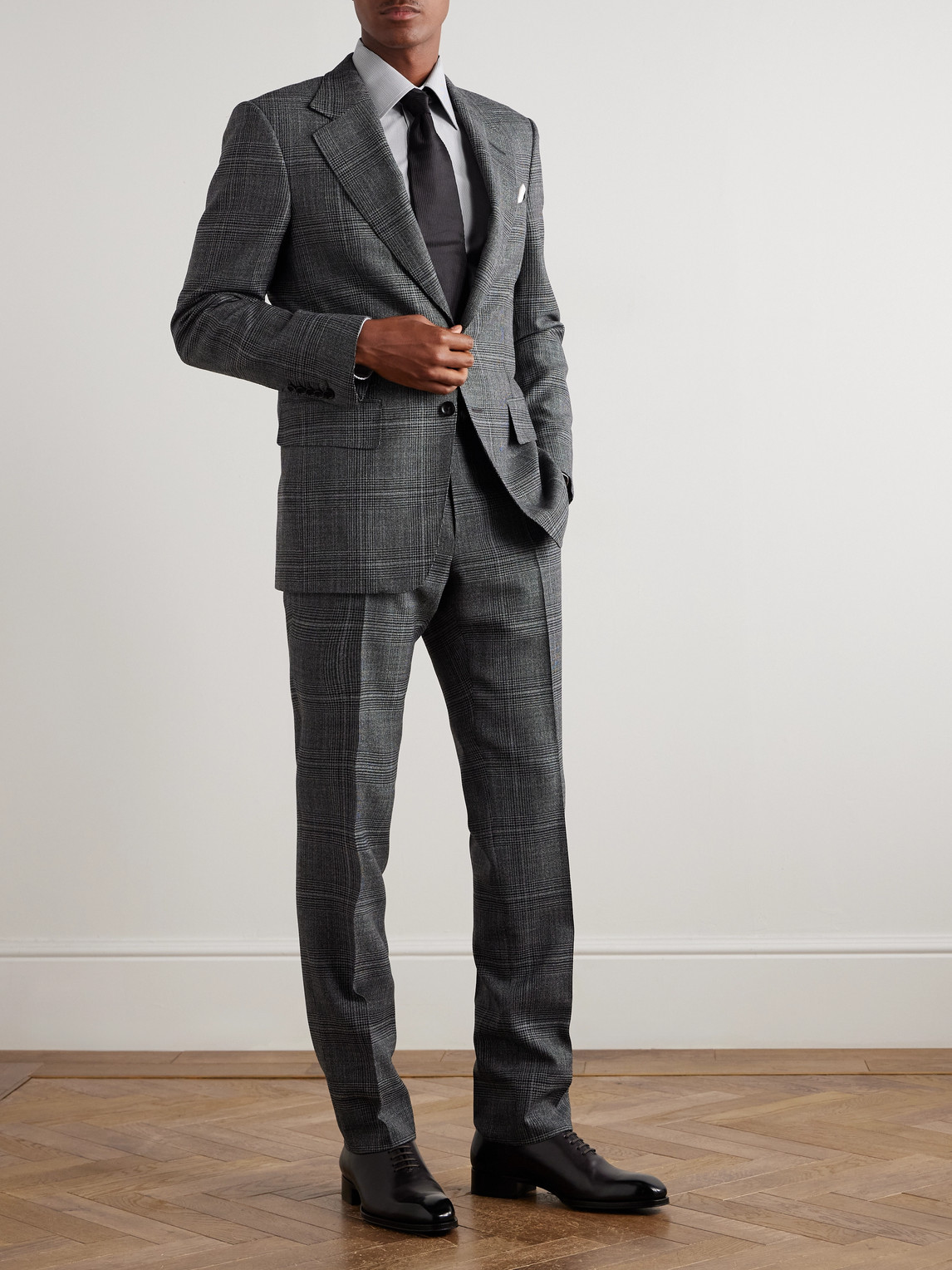 Tom Ford Shelton Slim-fit Prince Of Wales Wool And Silk-blend Suit Jacket In Gray