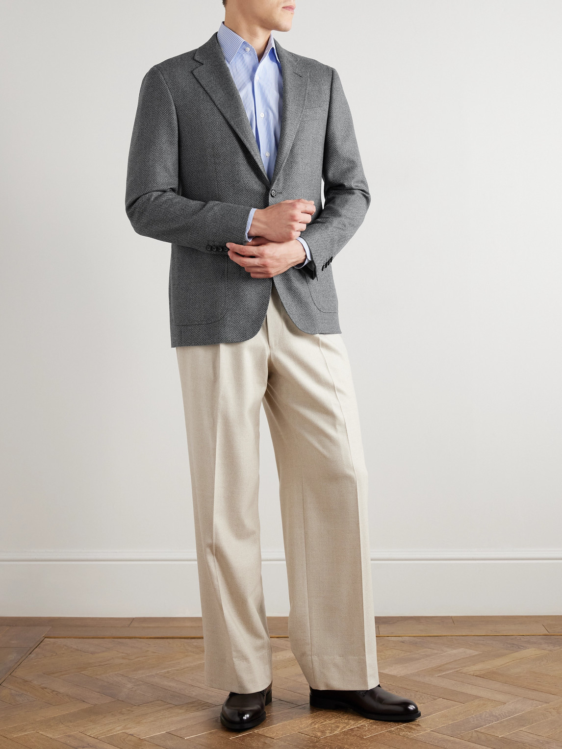 Canali Herringbone Wool Blazer In Gray