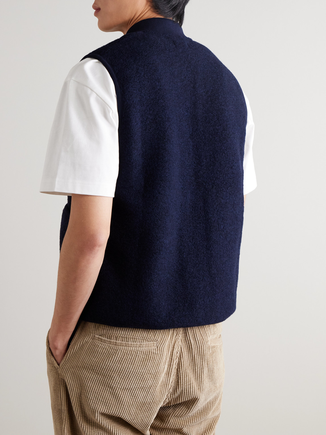https://www.mrporter.com/variants/images/46376663162884174/bk/w1000.jpg