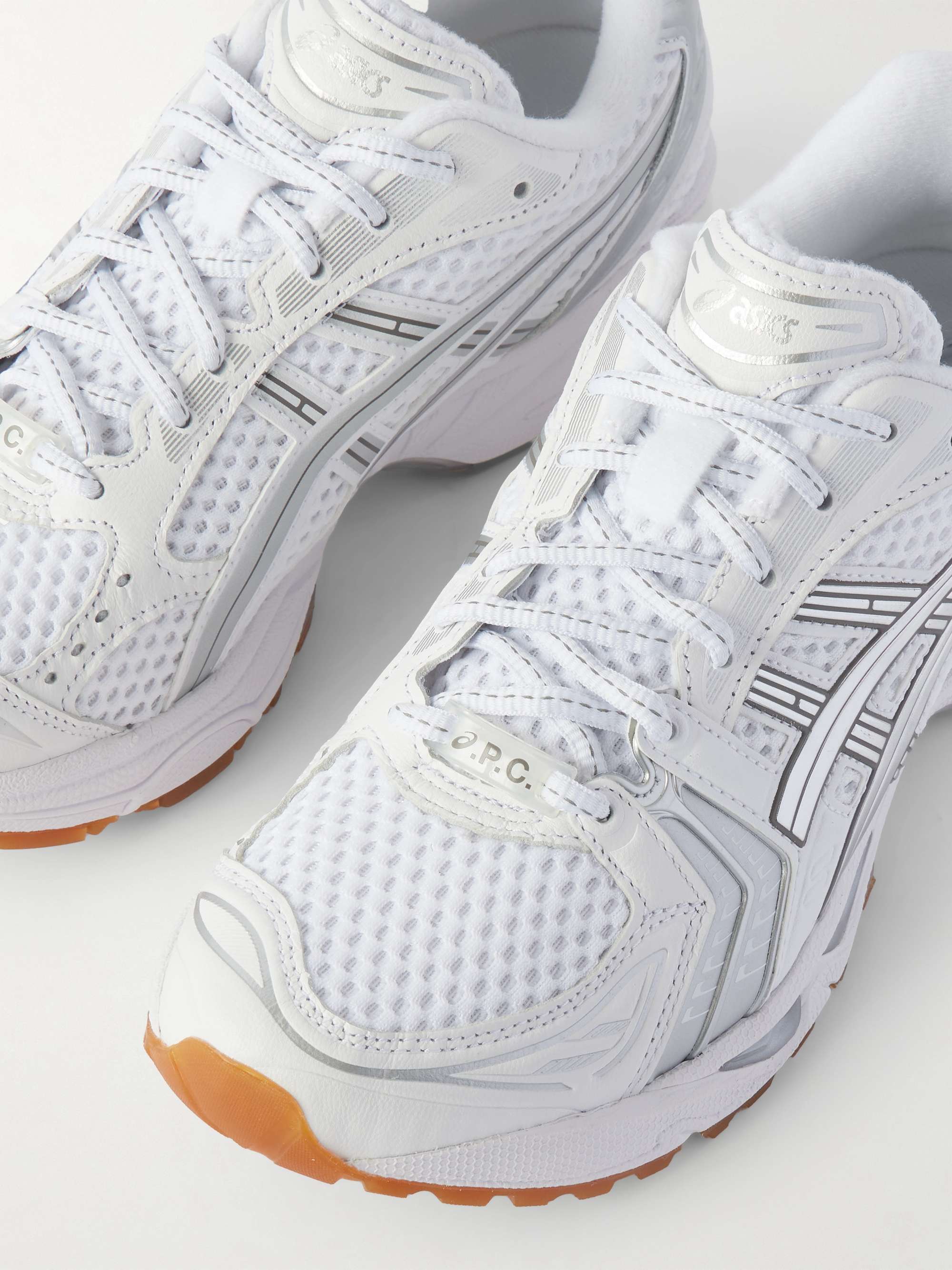 ASICS 