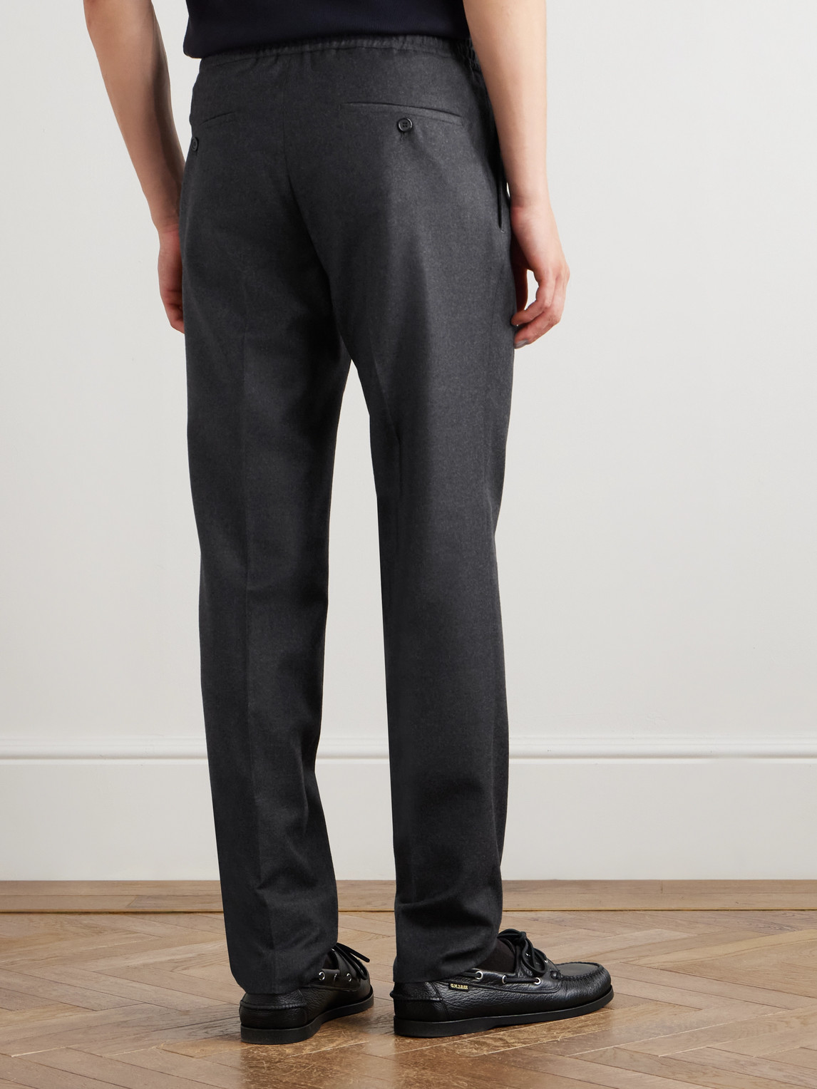 Incotex Tapered Pleated Virgin Wool-flannel Drawstring Trousers In Black