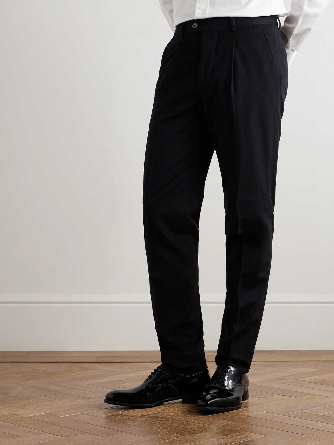 Brunello Cucinelli Straight-leg Pleated Wool And Cashmere-blend Flannel Suit Trousers In Black