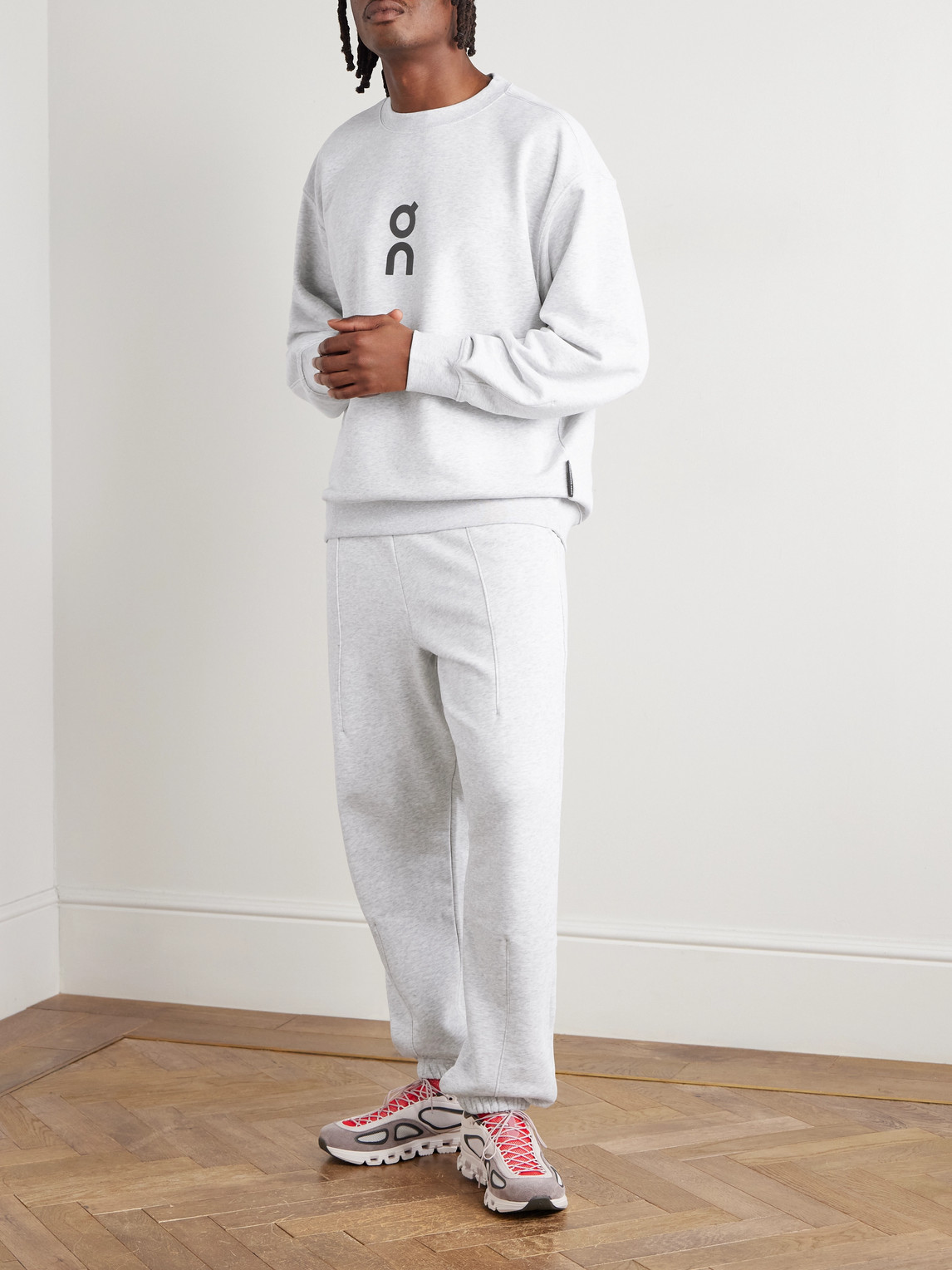 On Club Tapered Organic Cott-blend Jersey Sweatpants In Gray