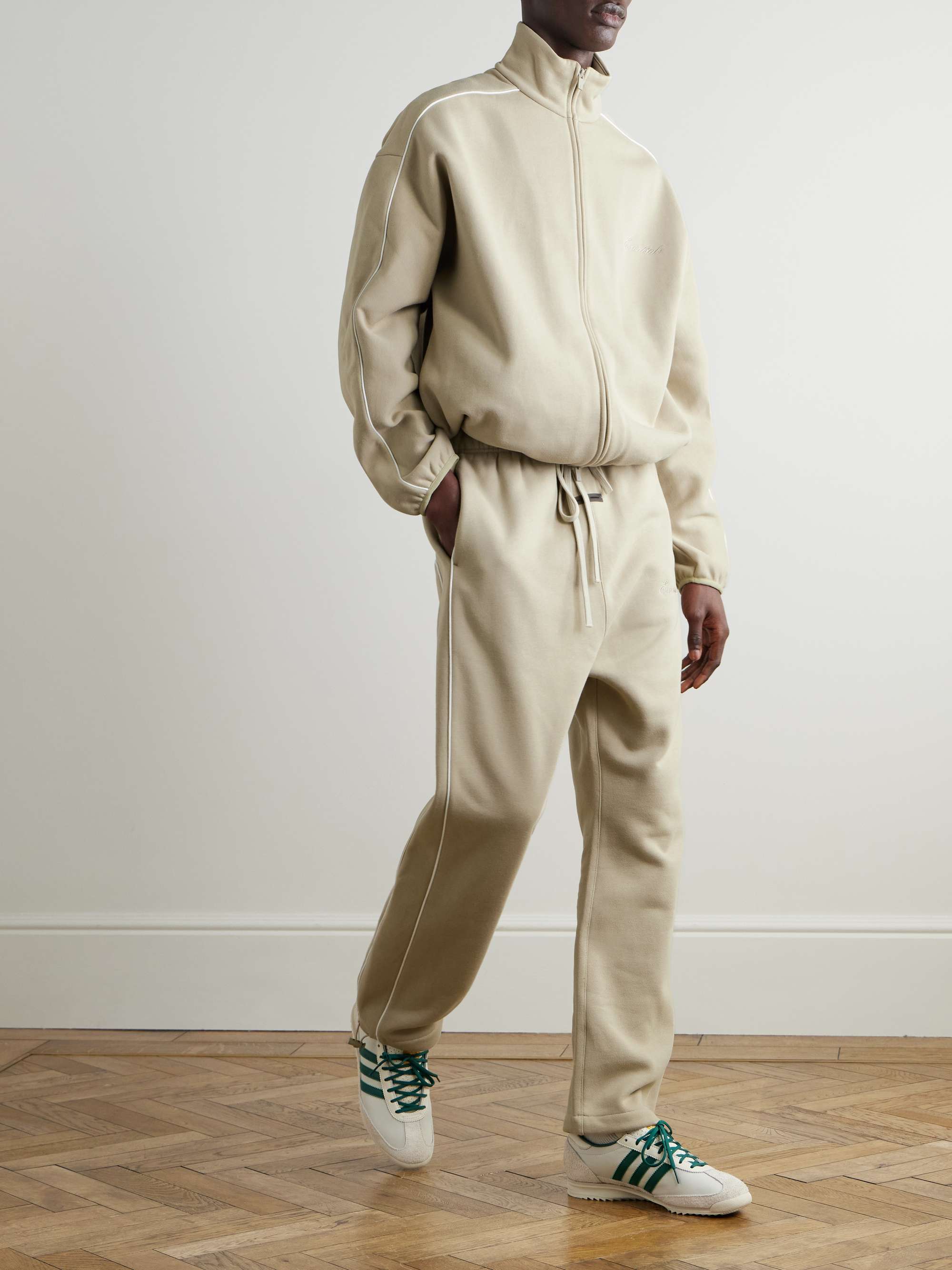 FEAR OF GOD ESSENTIALS 