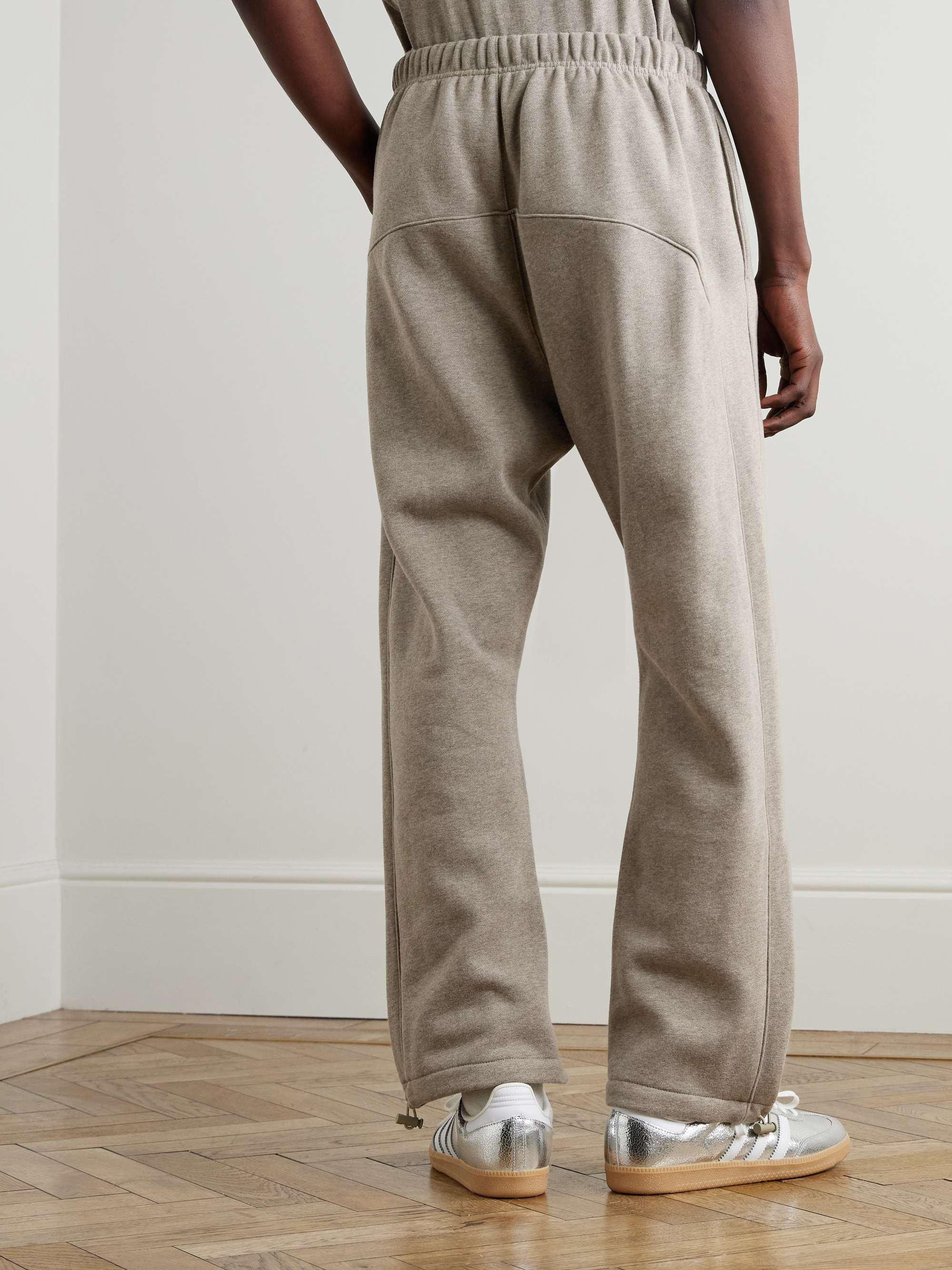 FEAR OF GOD ESSENTIALS 