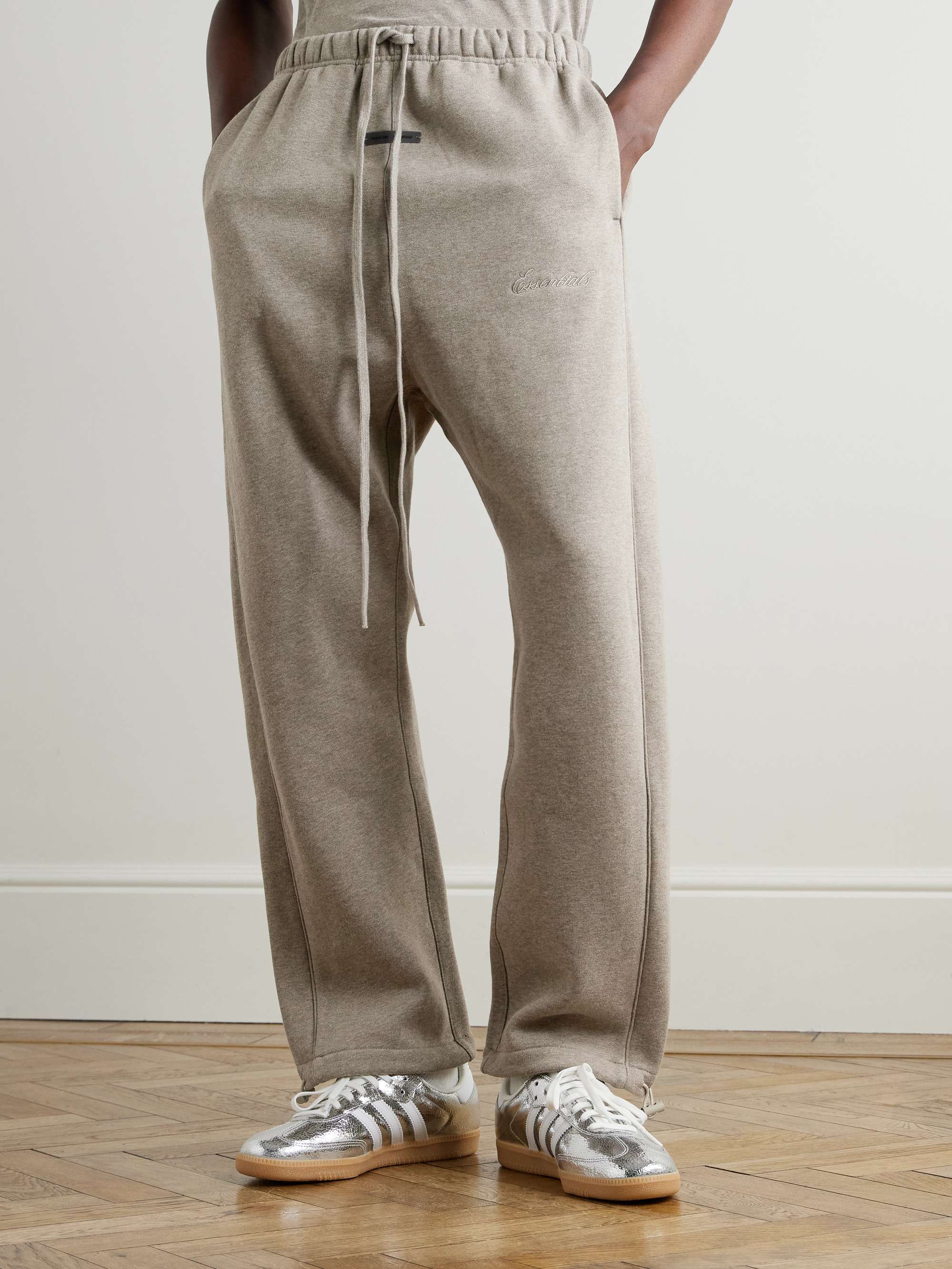FEAR OF GOD ESSENTIALS 