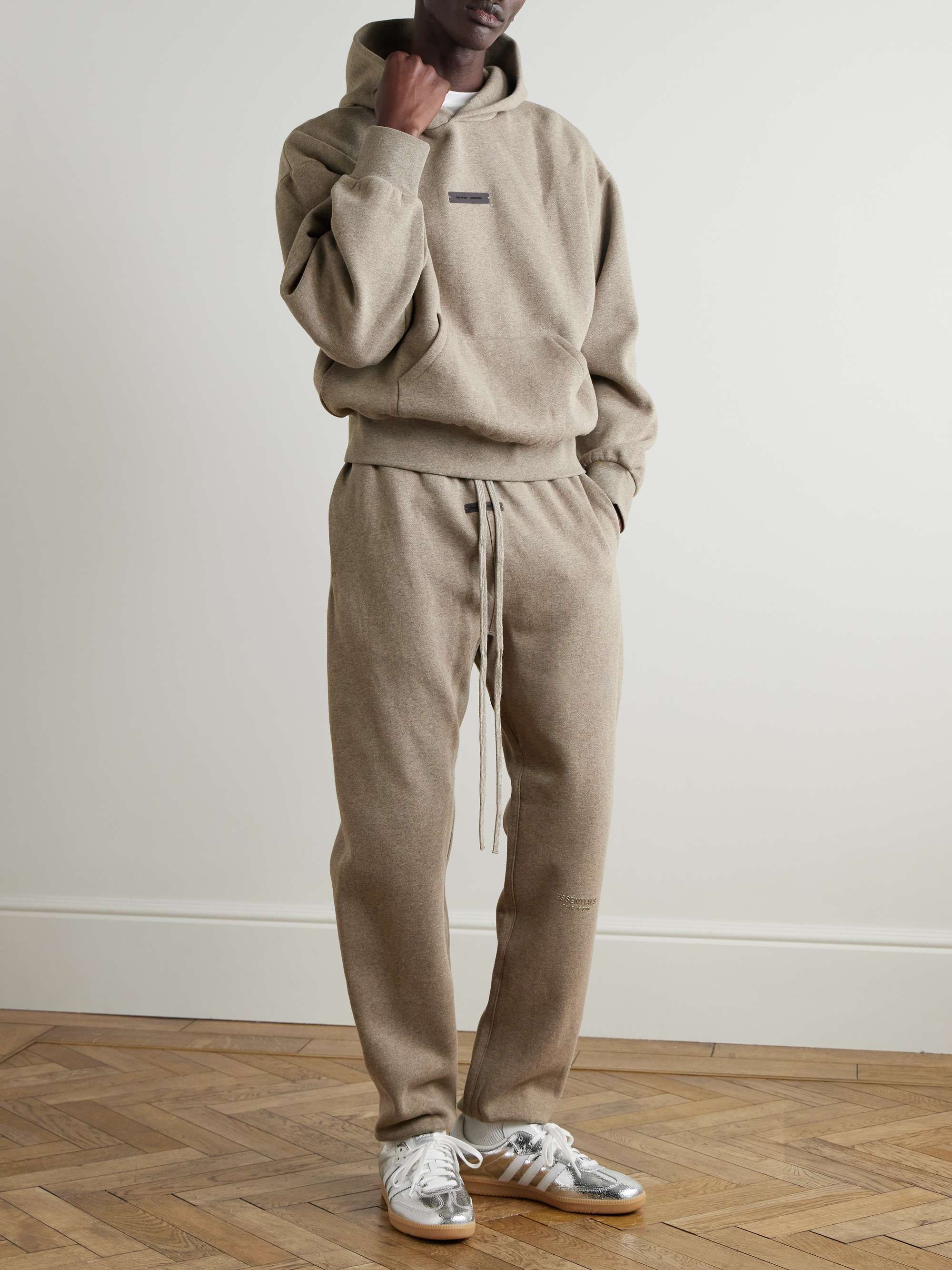 FEAR OF GOD ESSENTIALS 