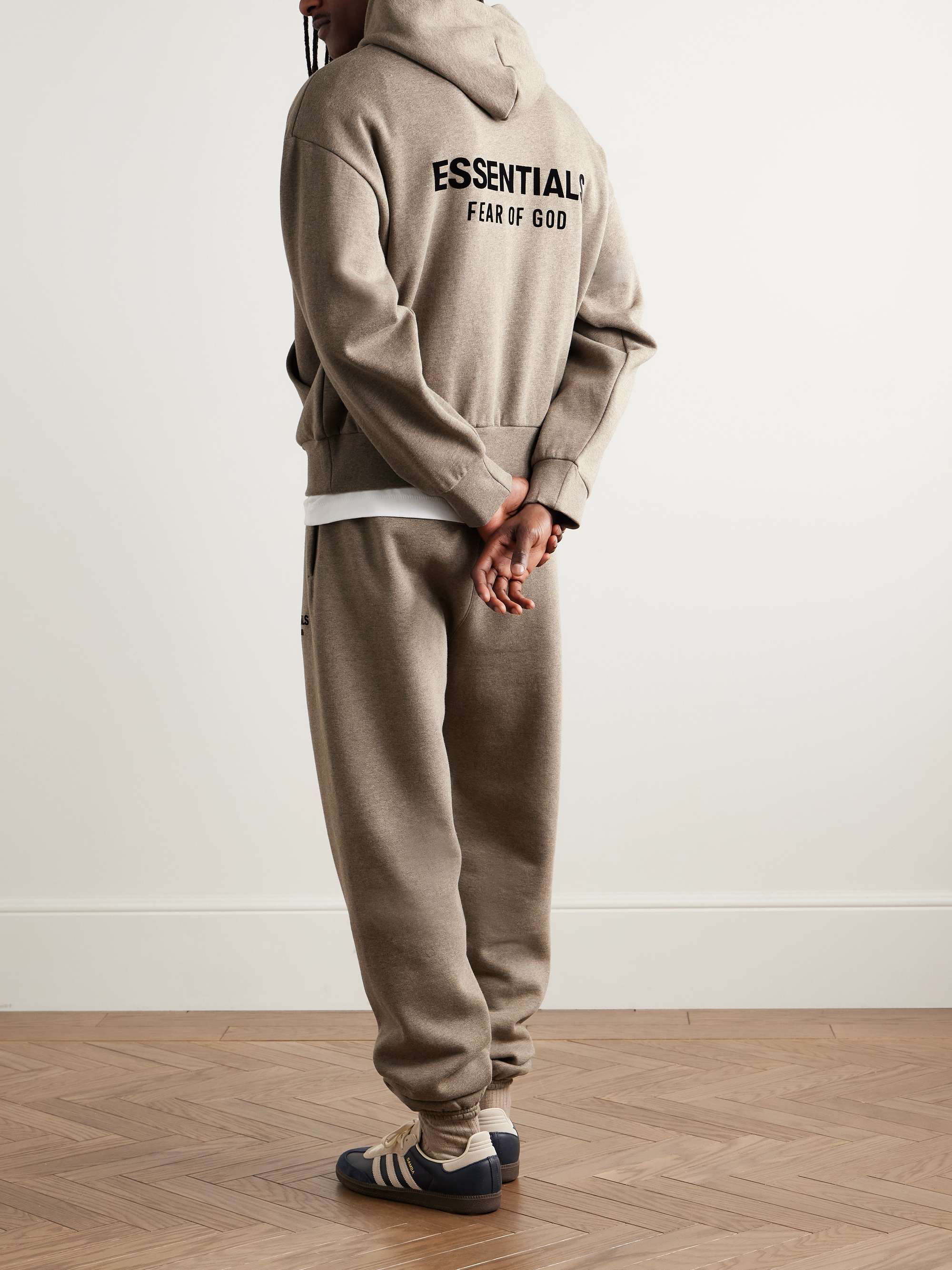 FEAR OF GOD ESSENTIALS 