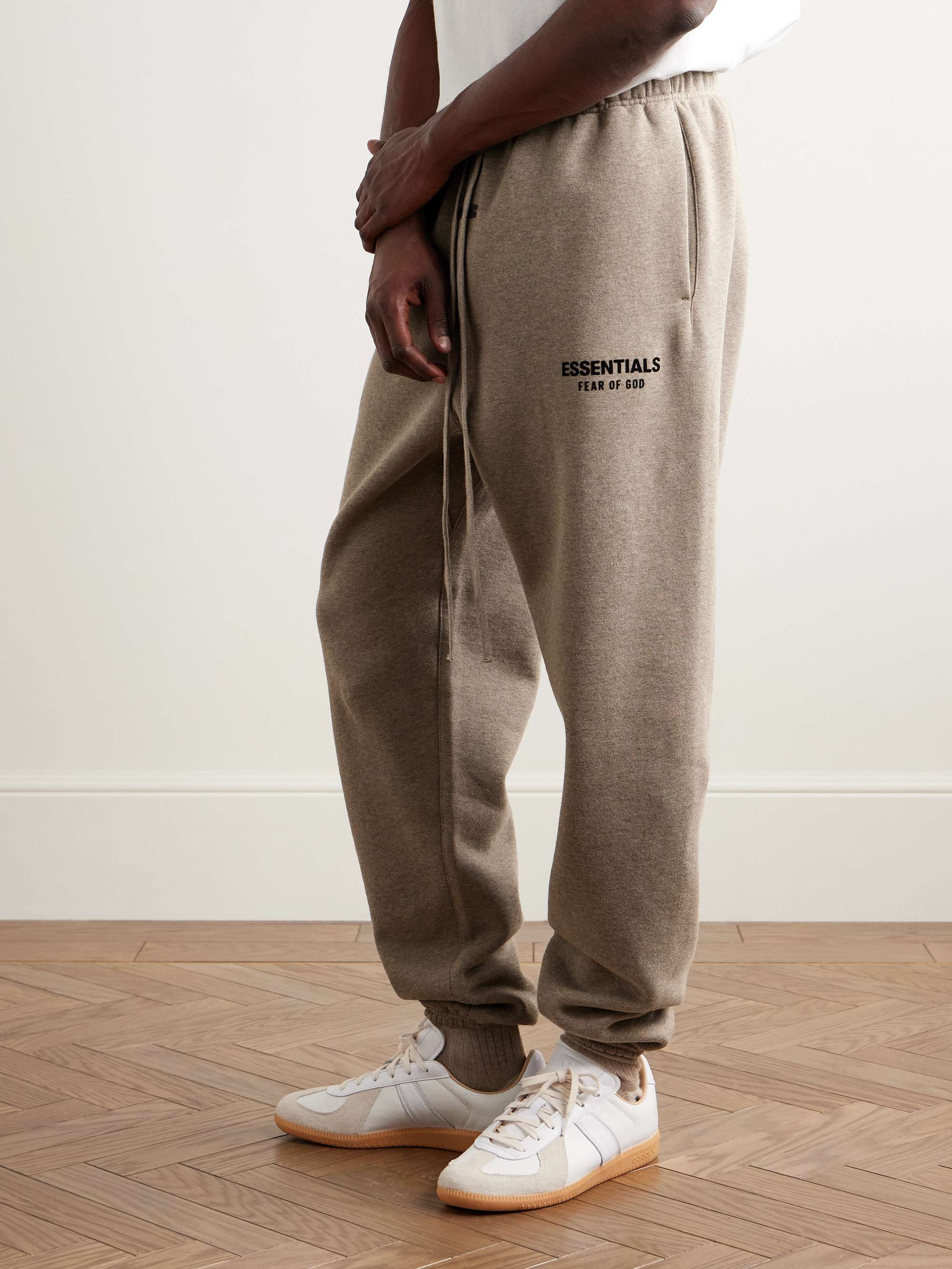 FEAR OF GOD ESSENTIALS 