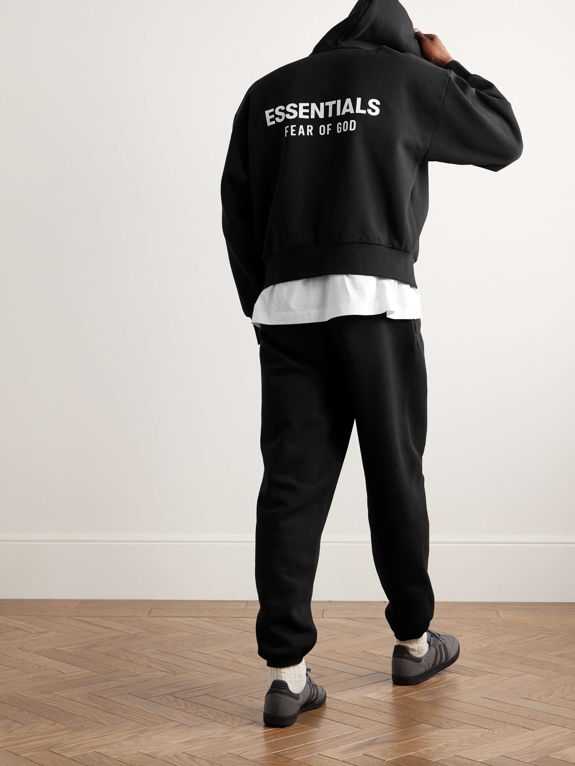 FEAR OF GOD ESSENTIALS 