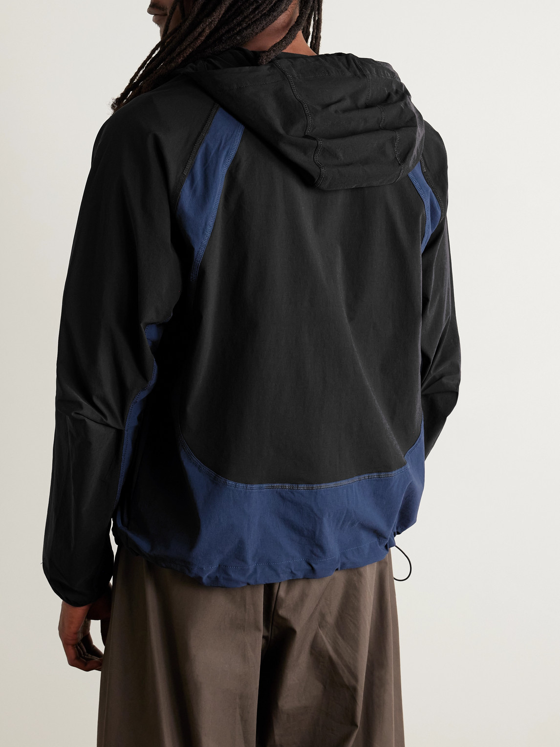 Nike Tech Dri-fit Woven Oversize Hooded Stretch Nylon Zip Jacket In Black