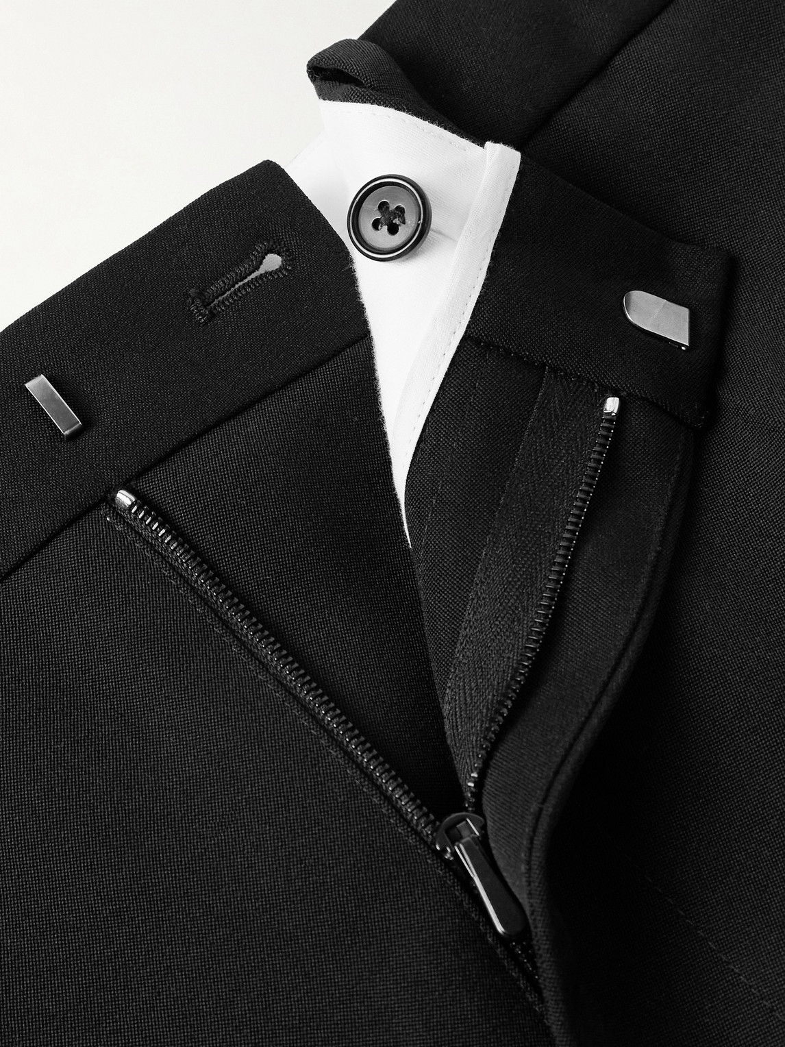 The Row Zuma Slim-fit Cropped Cotton And Cashmere-blend Gabardine Trousers In Black