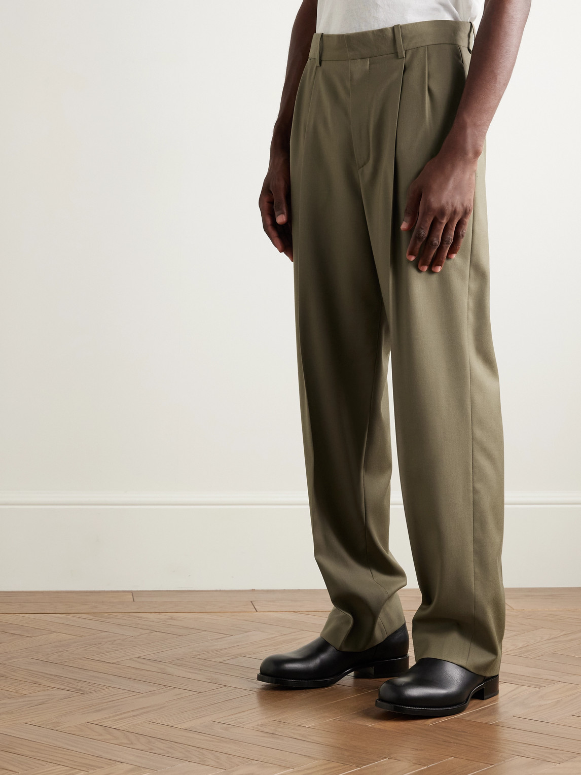 The Row Zev Straight-leg Pleated Virgin Wool-twill Trousers In Gold
