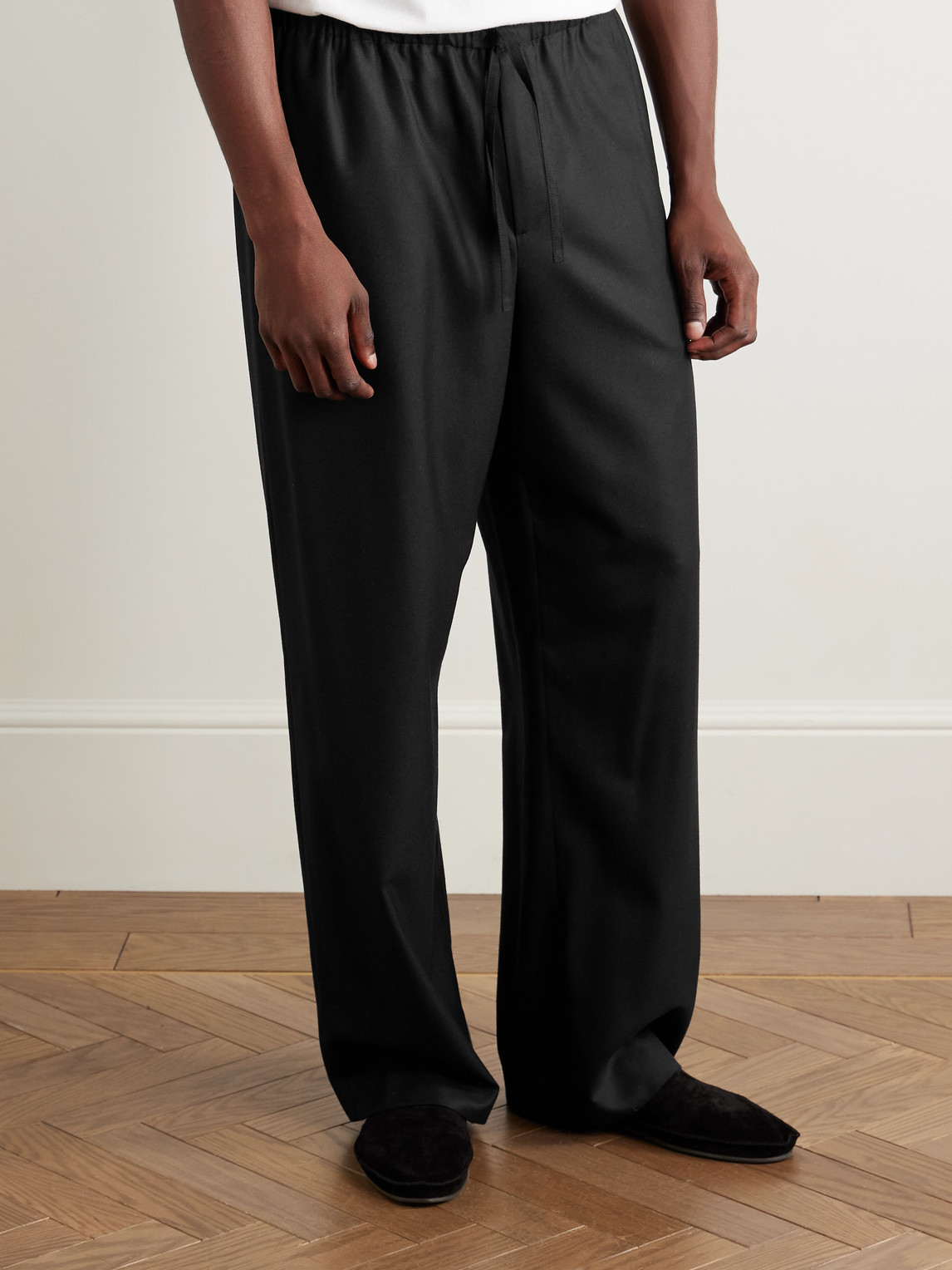 The Row Xon Straight-leg Virgin Wool-flannel Drawstring Trousers In Black