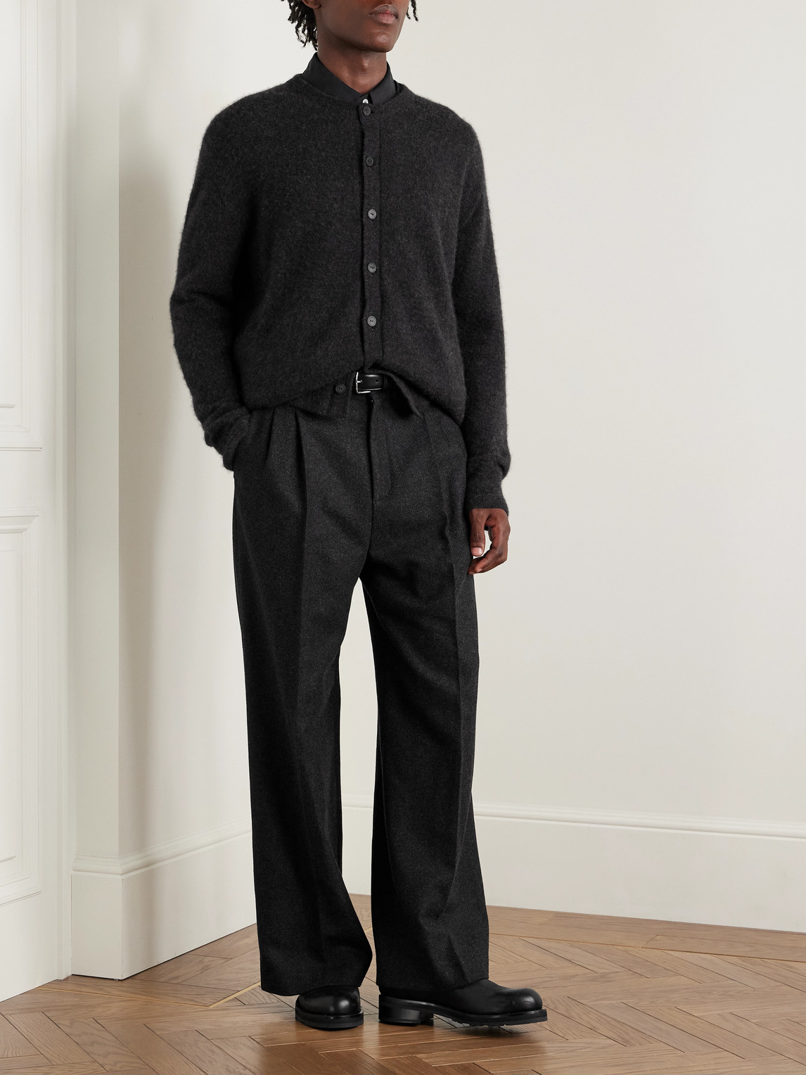 The Row Danube Brushed Cashmere And Silk-blend Cardigan In Gray