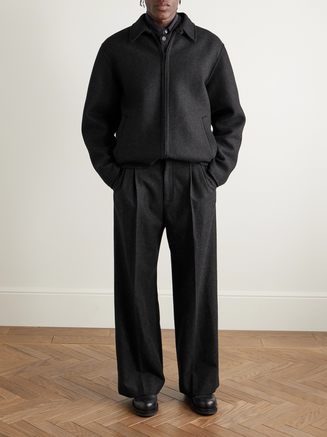 The Row Oberyn Wide-leg Pleated Melton Virgin Wool And Cashmere-blend Flannel Trousers In Black