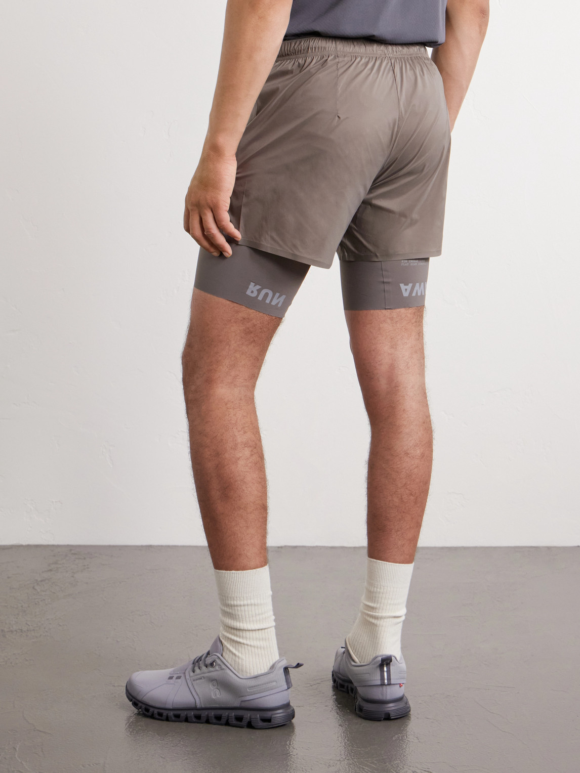  Satisfy - 8" Straight-leg Layered Techsilk And Justice&trade; Coldblack&reg; Shorts - Men - Brown - Xs 