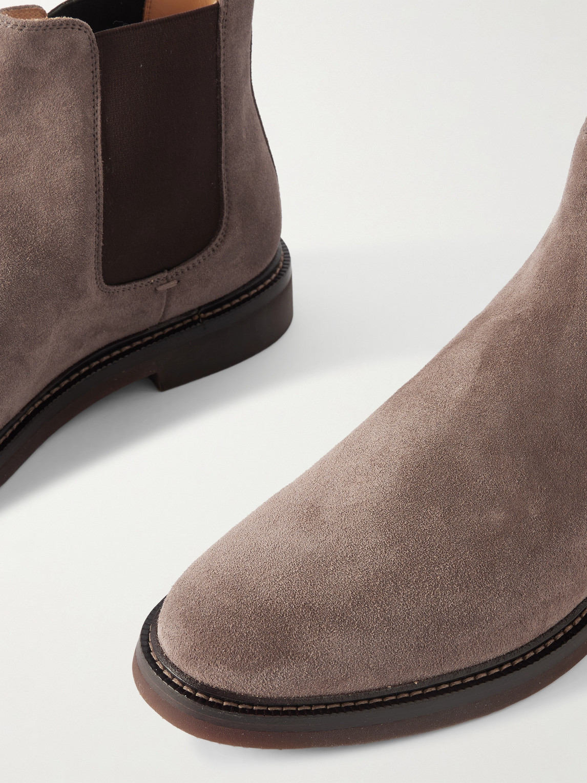 Brunello Cucinelli Men Suede Chelsea Boots In Gray