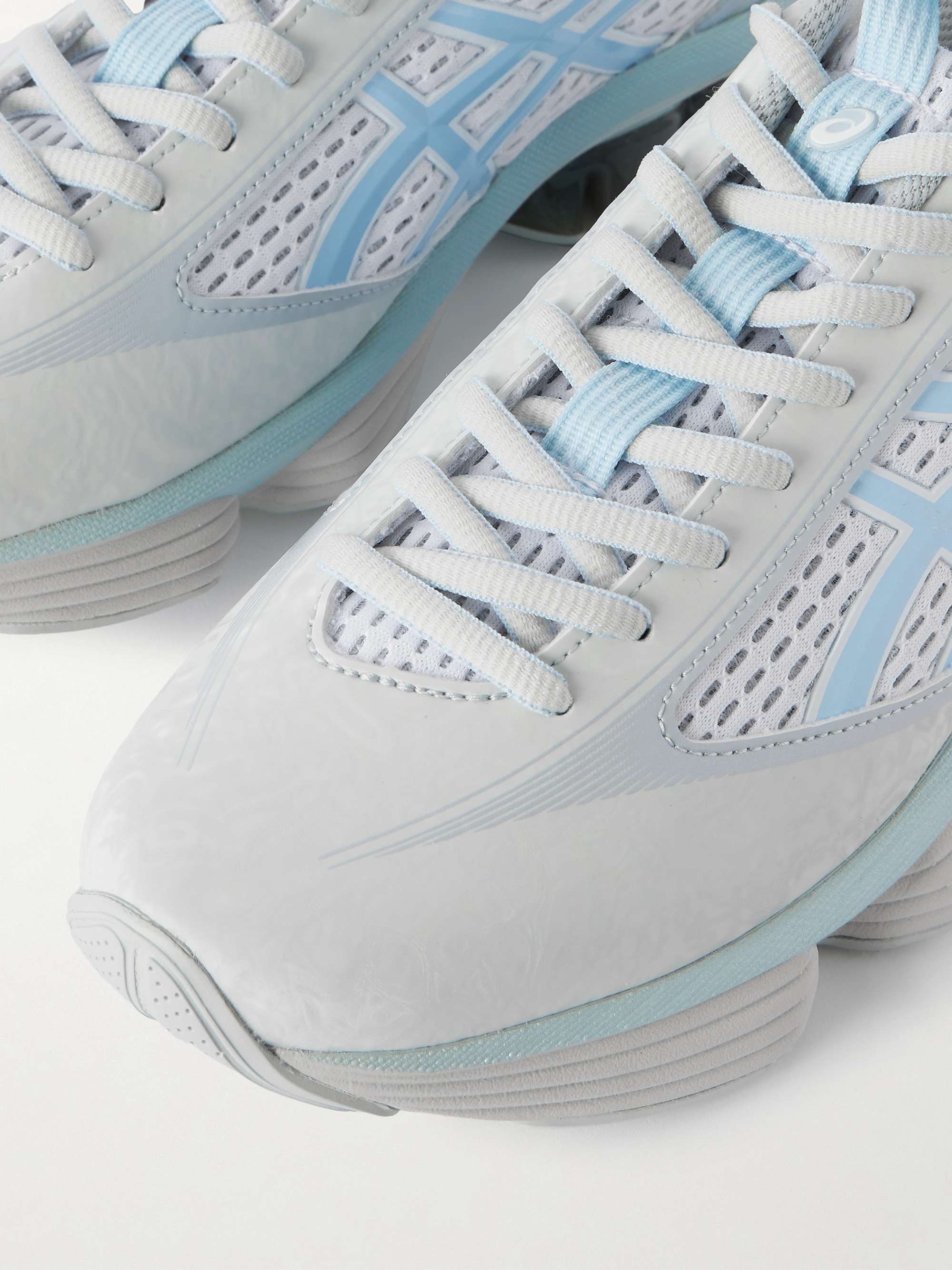 ASICS 