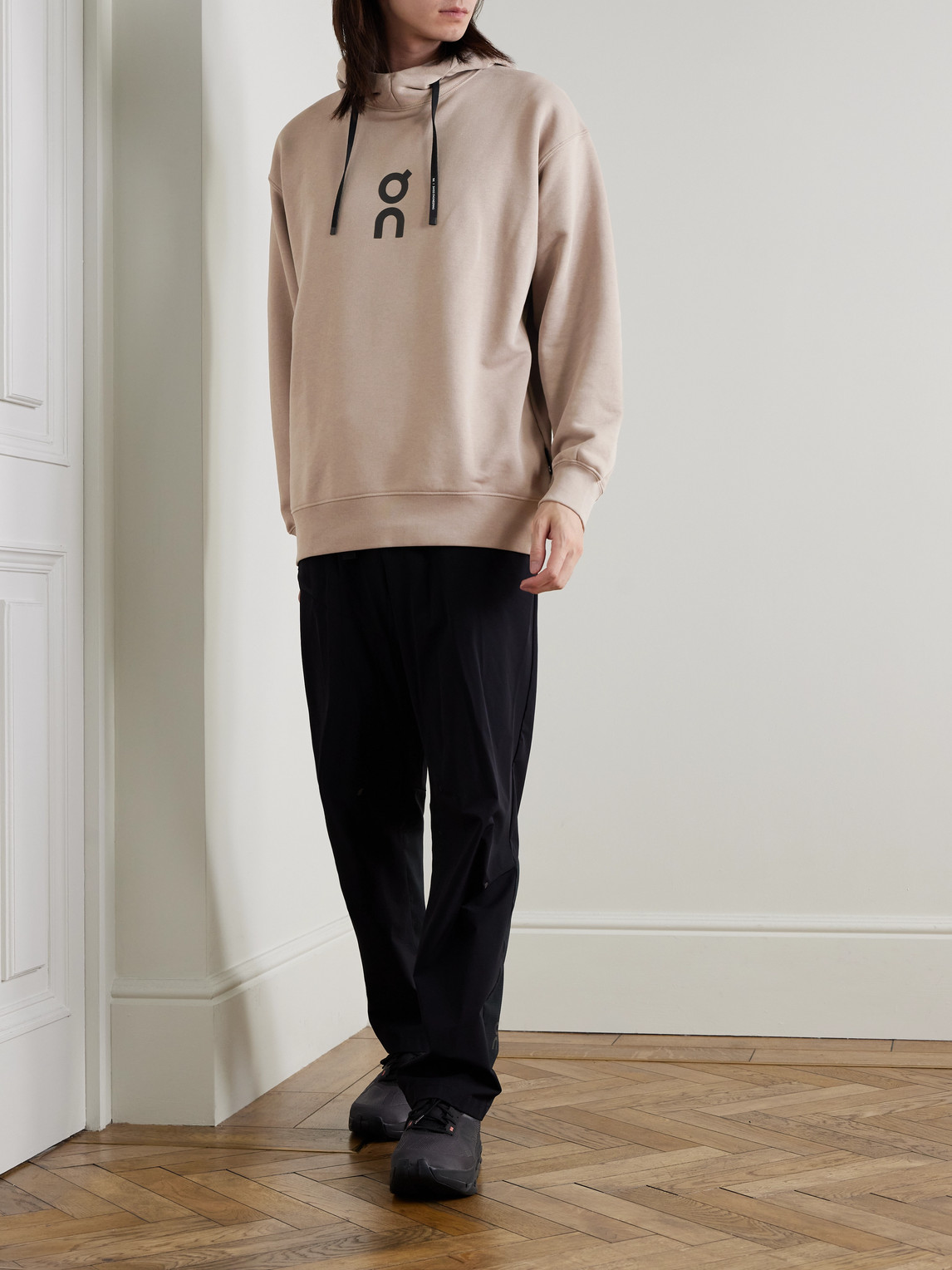 On Club Logo-print Organic Cott-blend Jersey Hoodie In Neutral