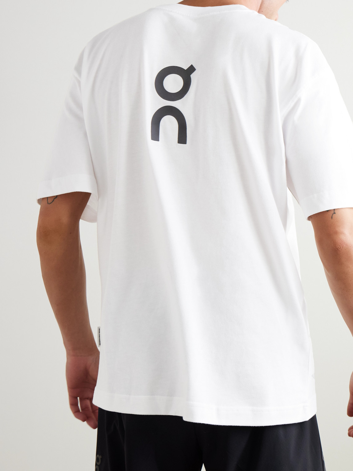 On Court Stretch Recycled-jersey T-shirt In White