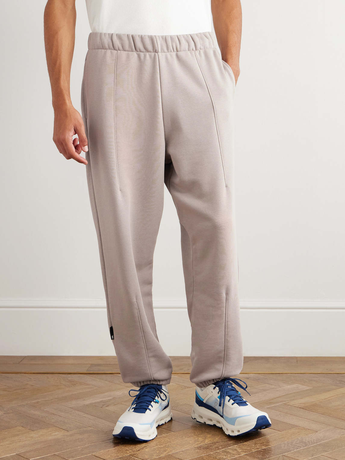 On Club Tapered Organic Cott-blend Jersey Sweatpants In Brown