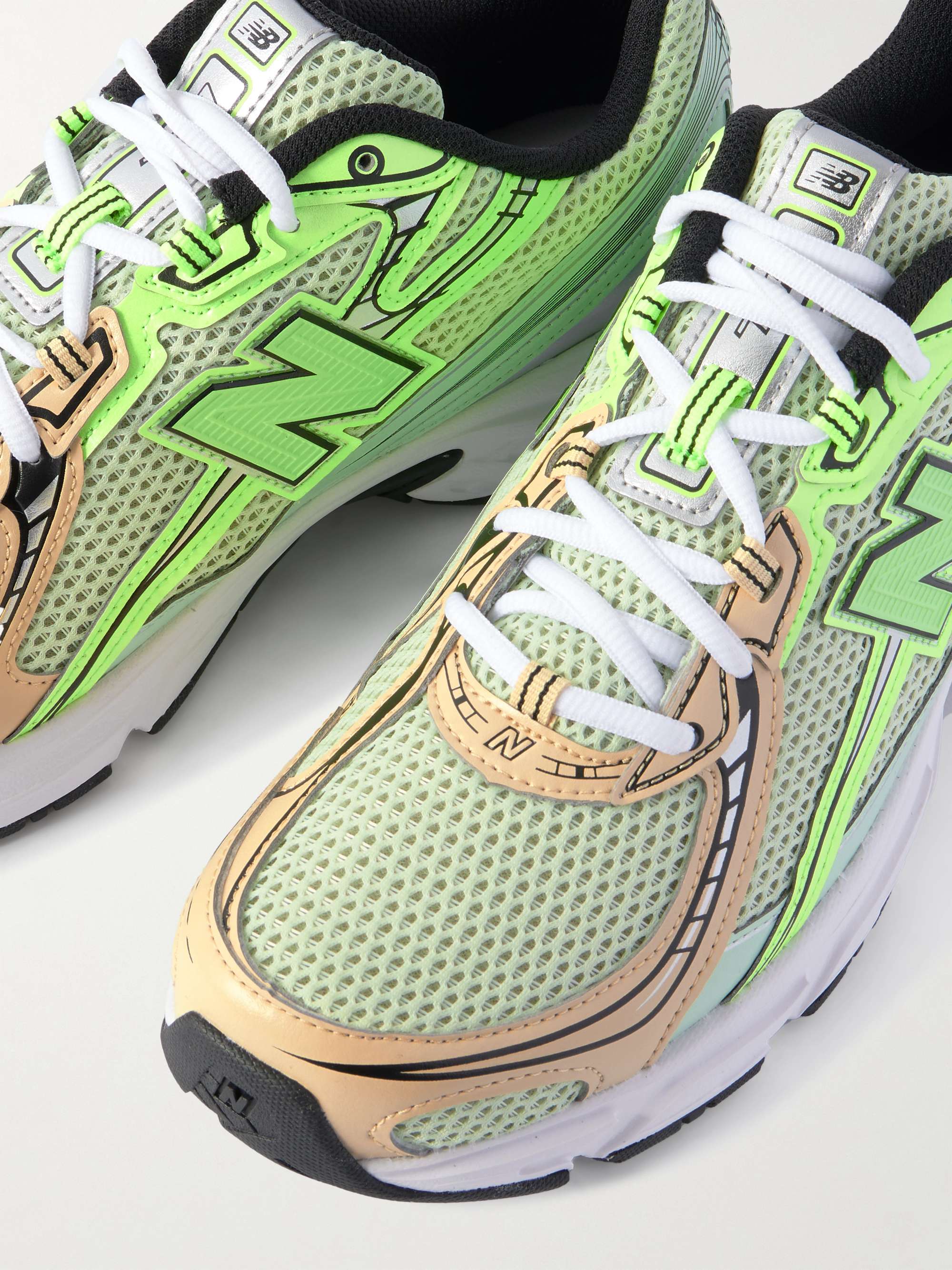 NEW BALANCE 