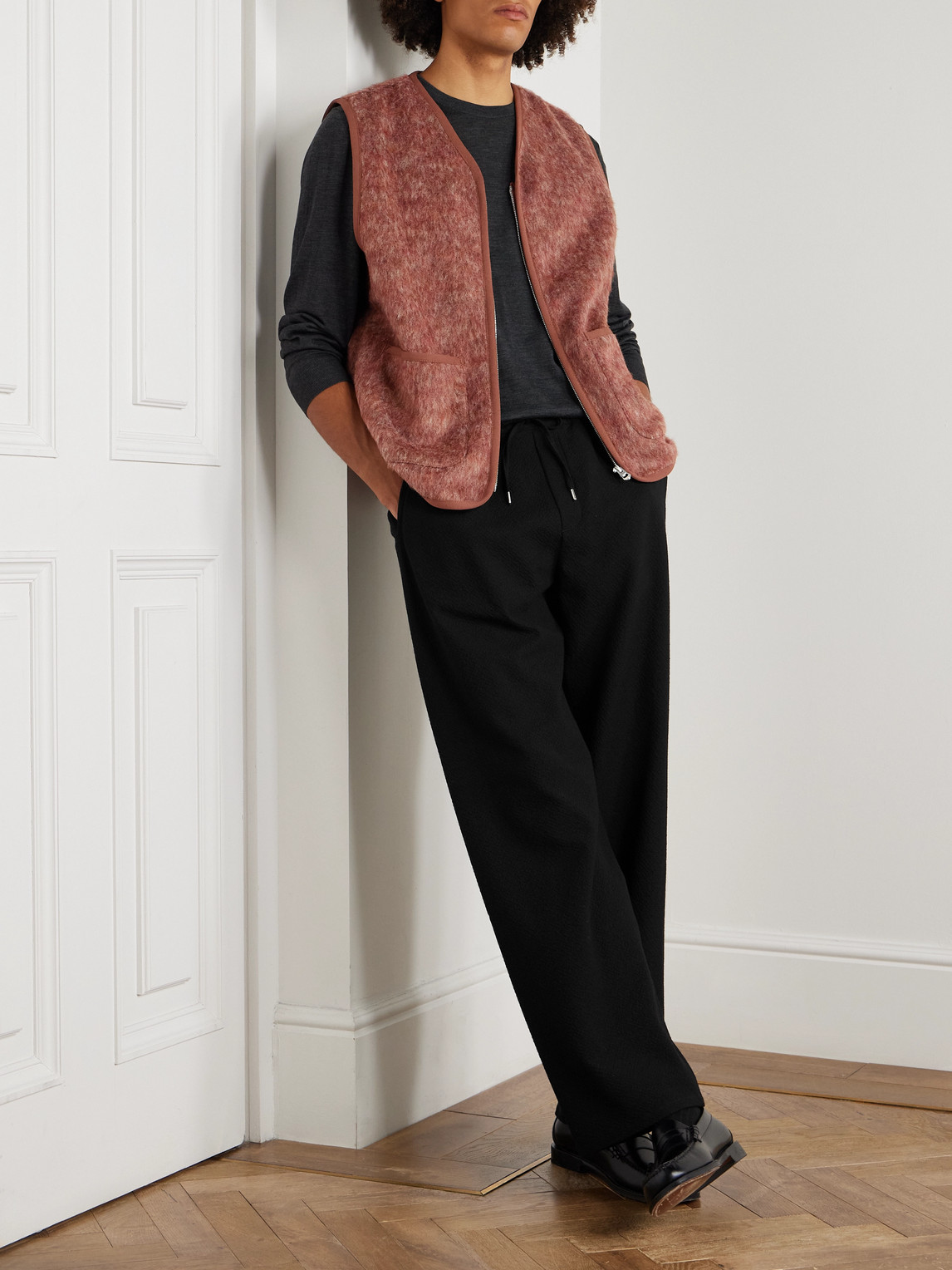 A Kind Of Guise Samurai Wide-leg Seersucker Drawstring Suit Trousers In Black