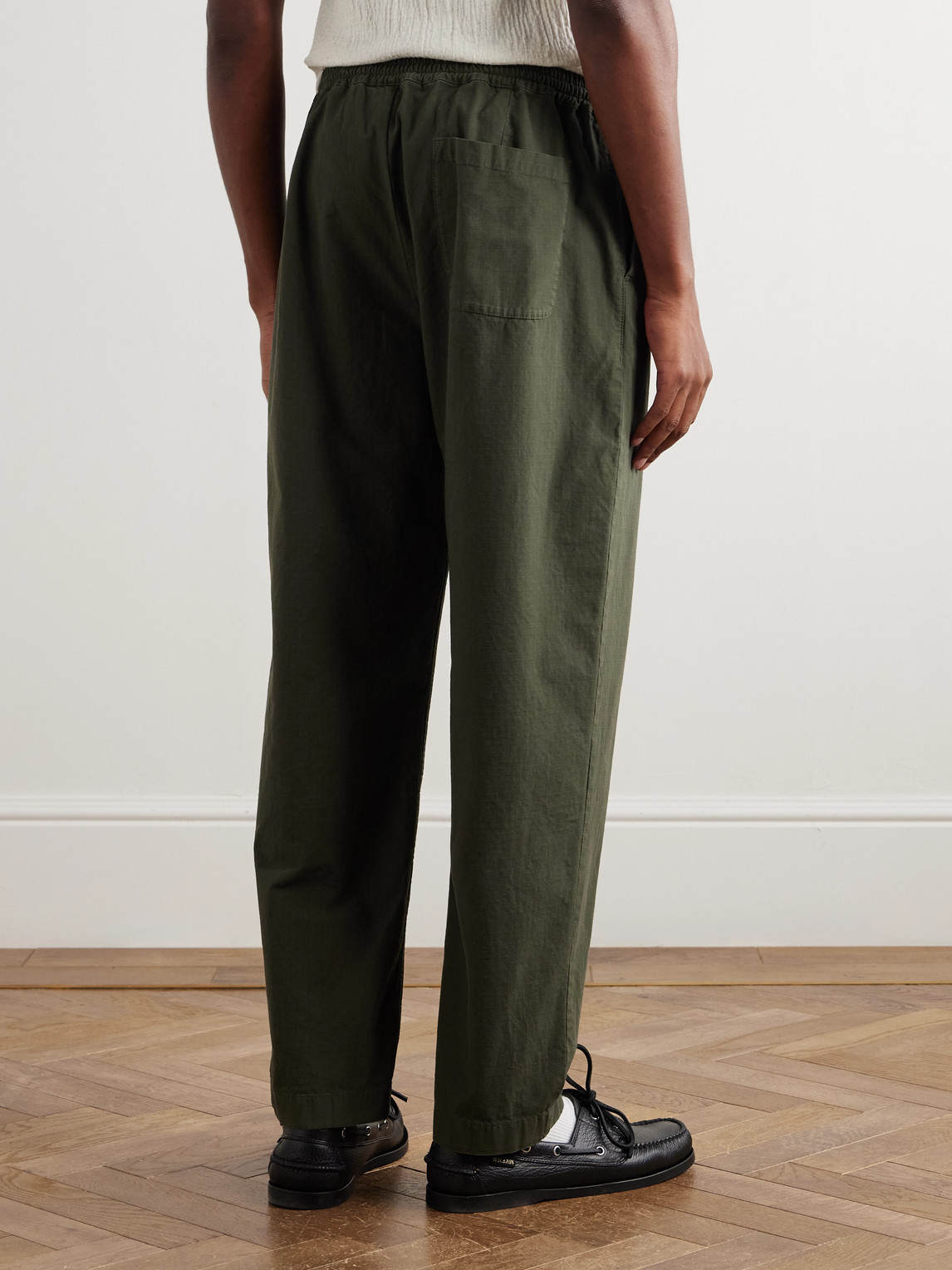 A Kind Of Guise Banasa Straight-leg Cotton-ripstop Trousers In Green