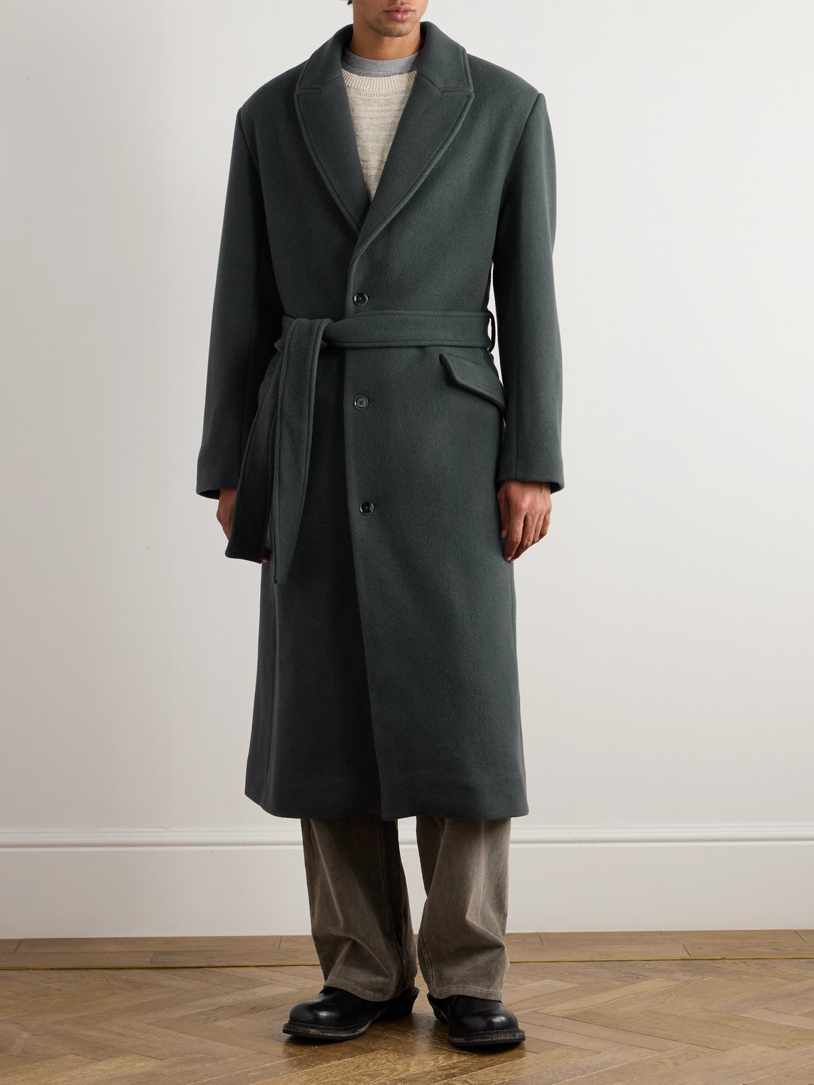 A Kind Of Guise Arban Wool And Cashmere-blend Coat In Green