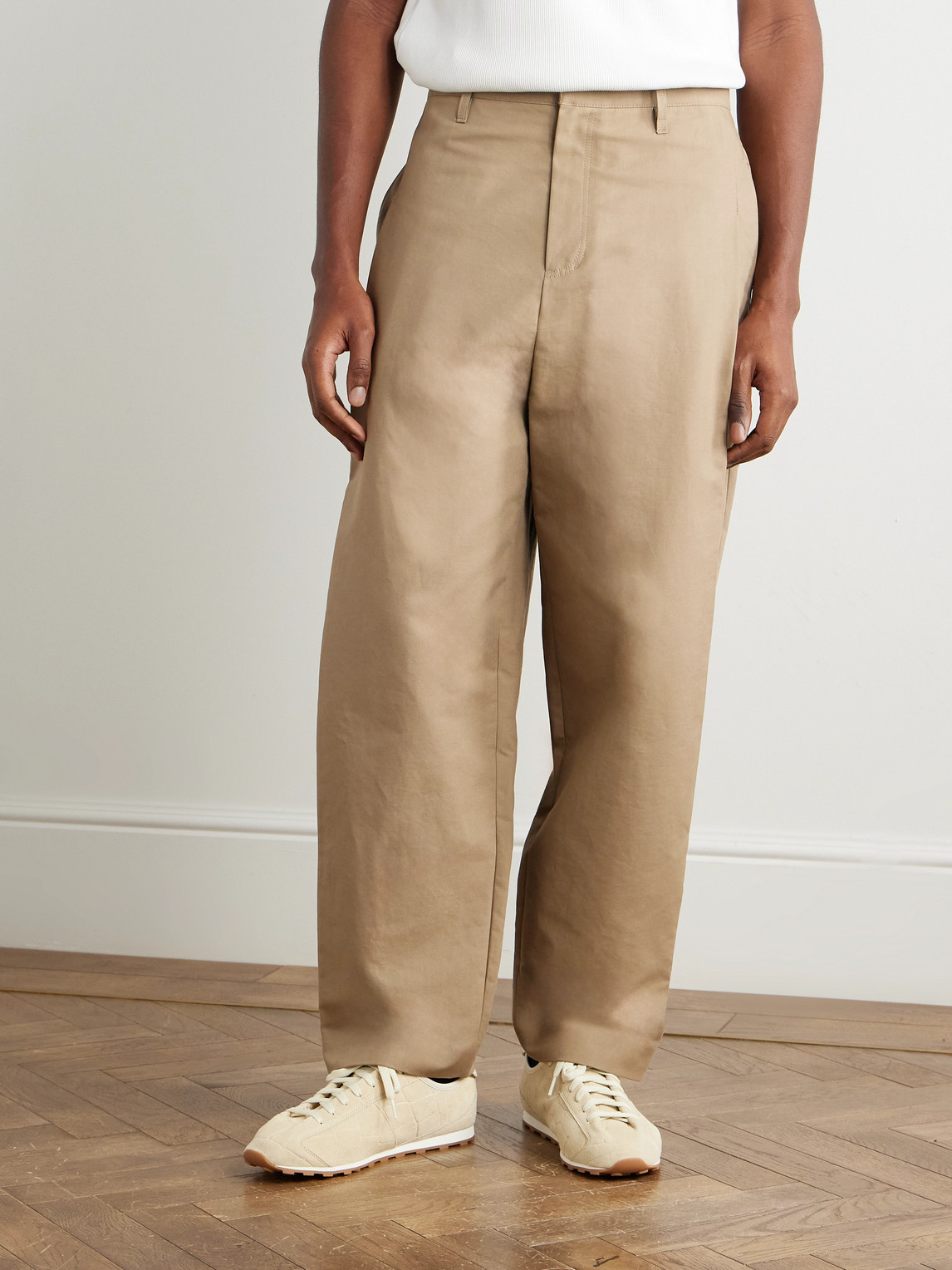  Amomento - Tapered Pleated Cotton Trousers - Men - Neutrals - M 